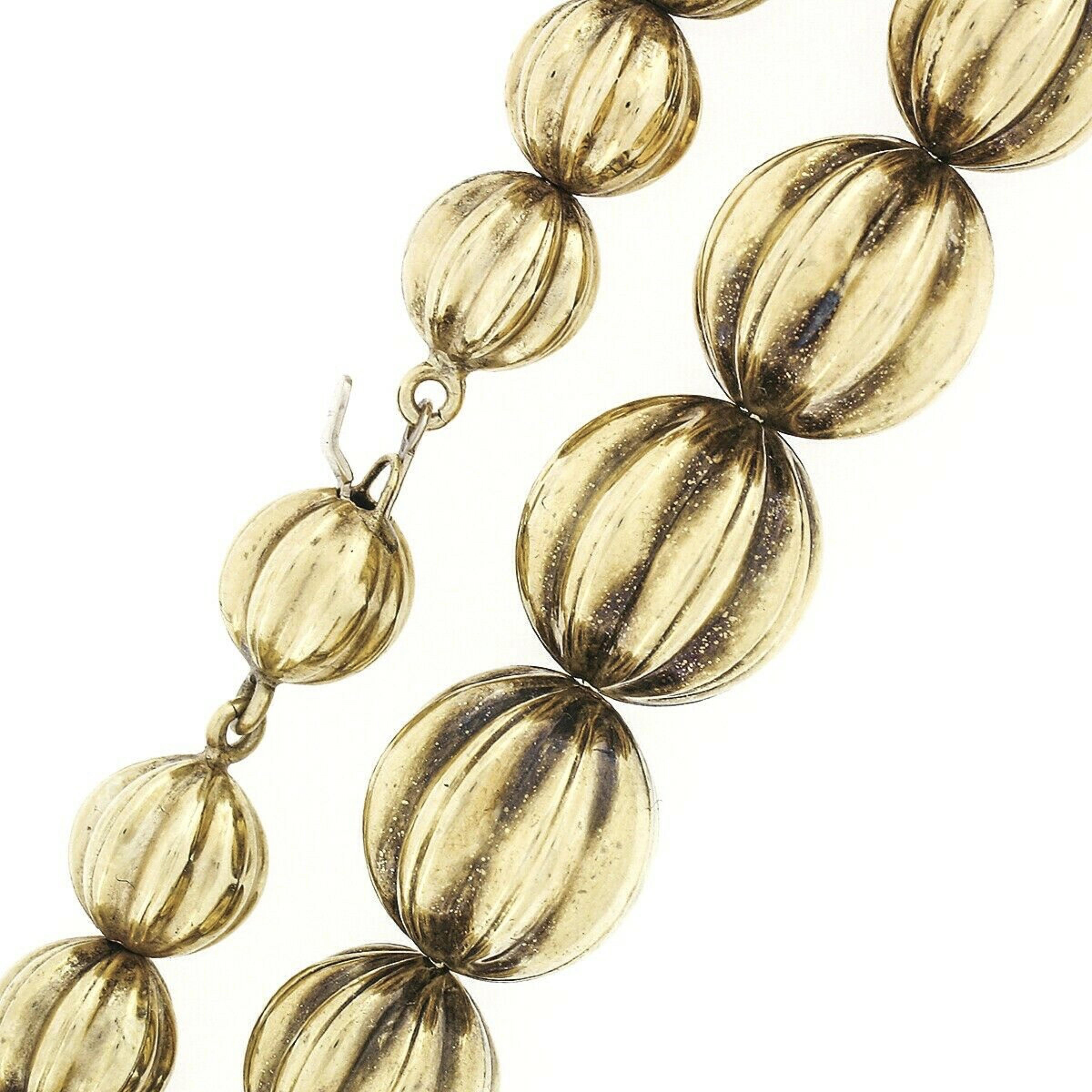 Vintage 14k Yellow Gold Graduated Grooved Ball Bead Necklace In Good Condition In Montclair, NJ
