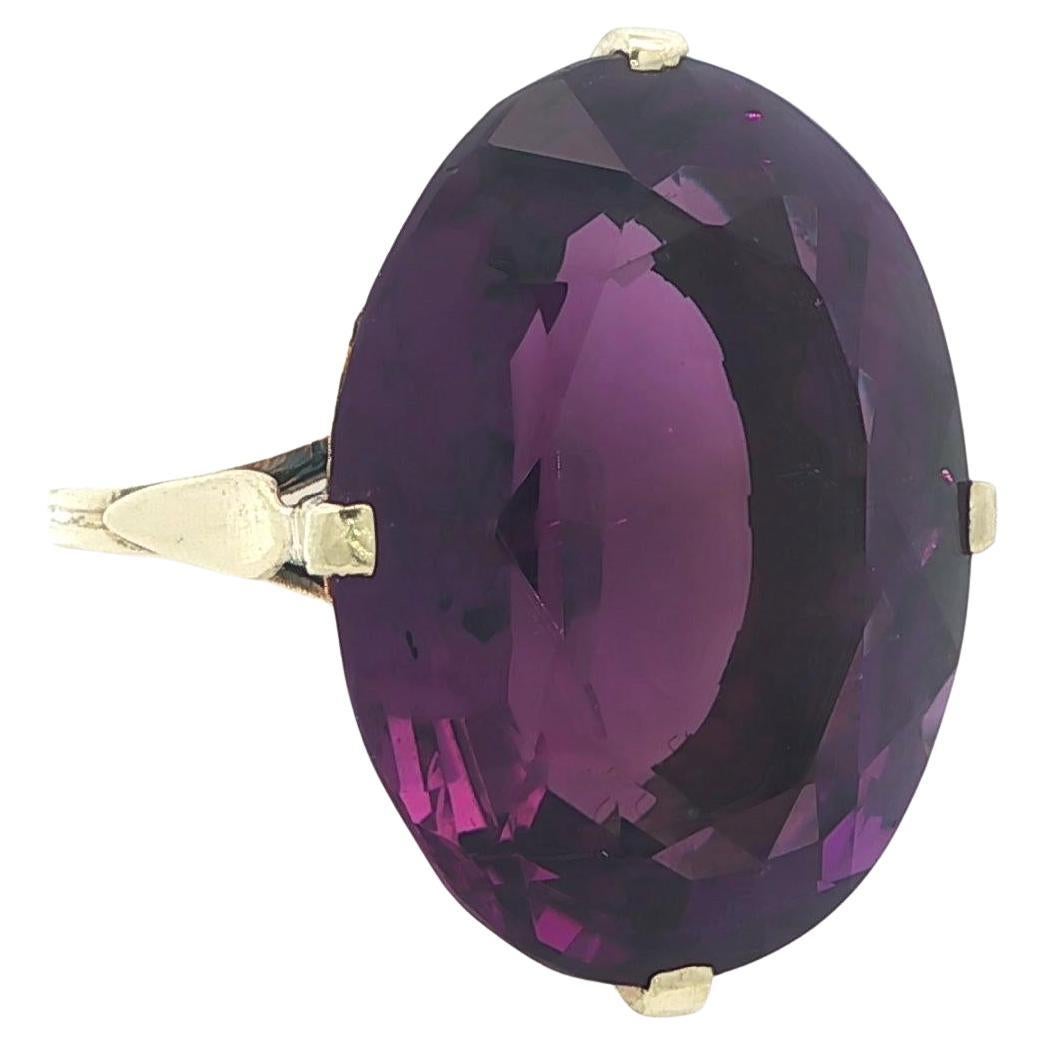 Vintage 14k Yellow Gold 17.80ct Large Oval Amethyst Solitaire Target Style Ring For Sale