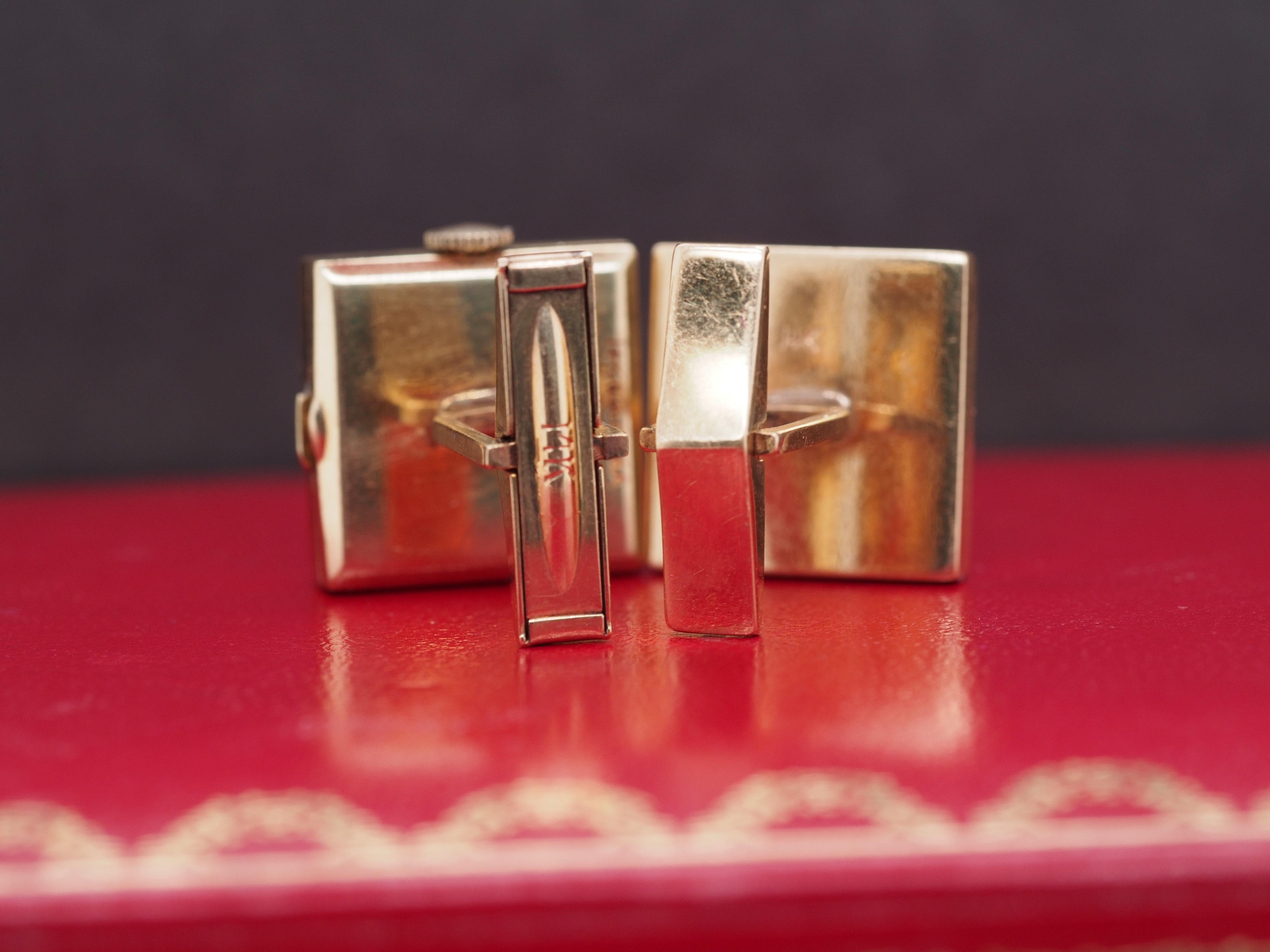 Vintage 14K Yellow Gold 1950s LeCoultre Cufflinks with Watch For Sale 1