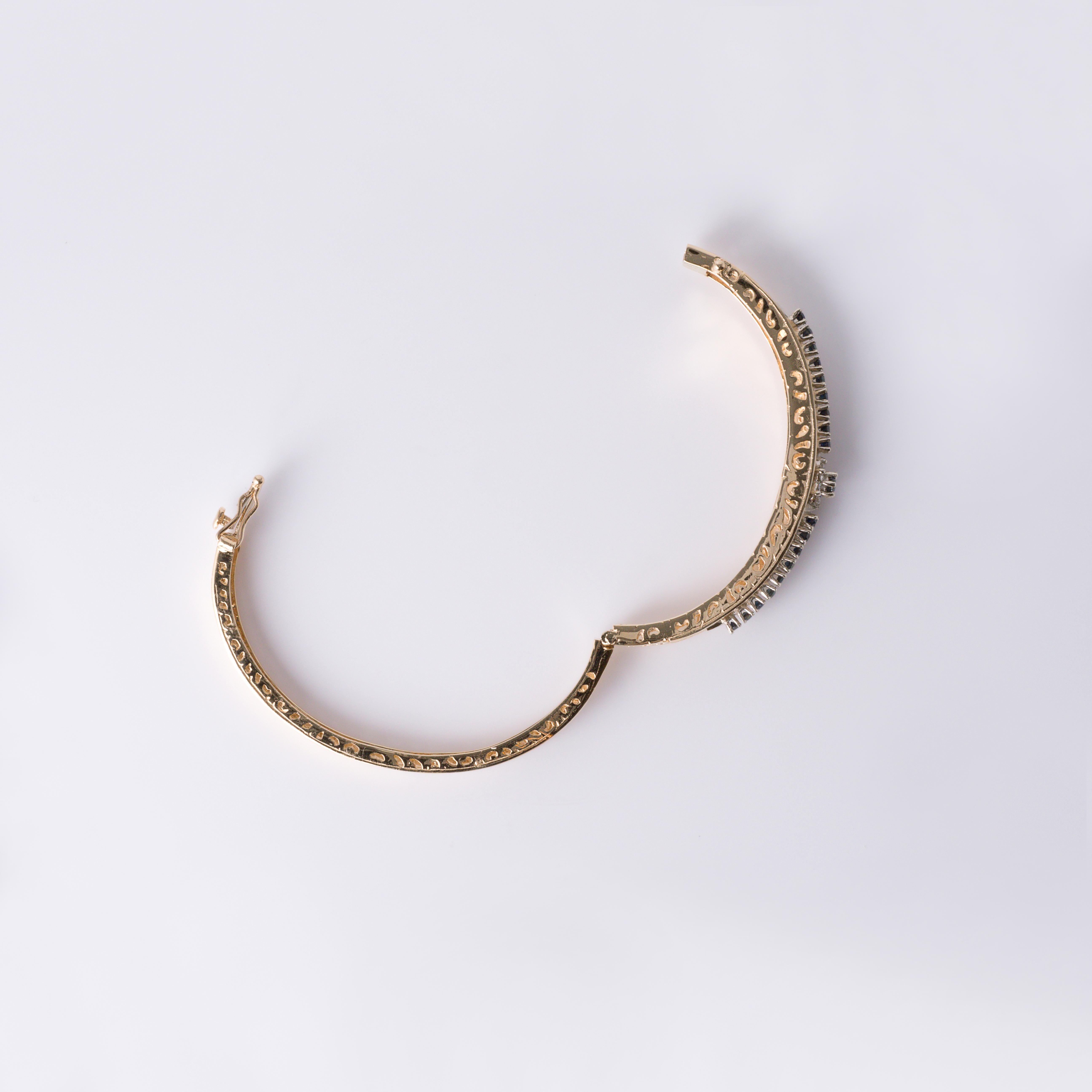 Women's or Men's Vintage 14K Yellow Gold 2 Carats Sapphire and Diamond Bangle Brush Finish