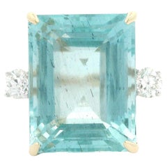 Vintage 14k Yellow Gold 21.05ctw Aquamarine 
Diamond Large Cocktail Ring