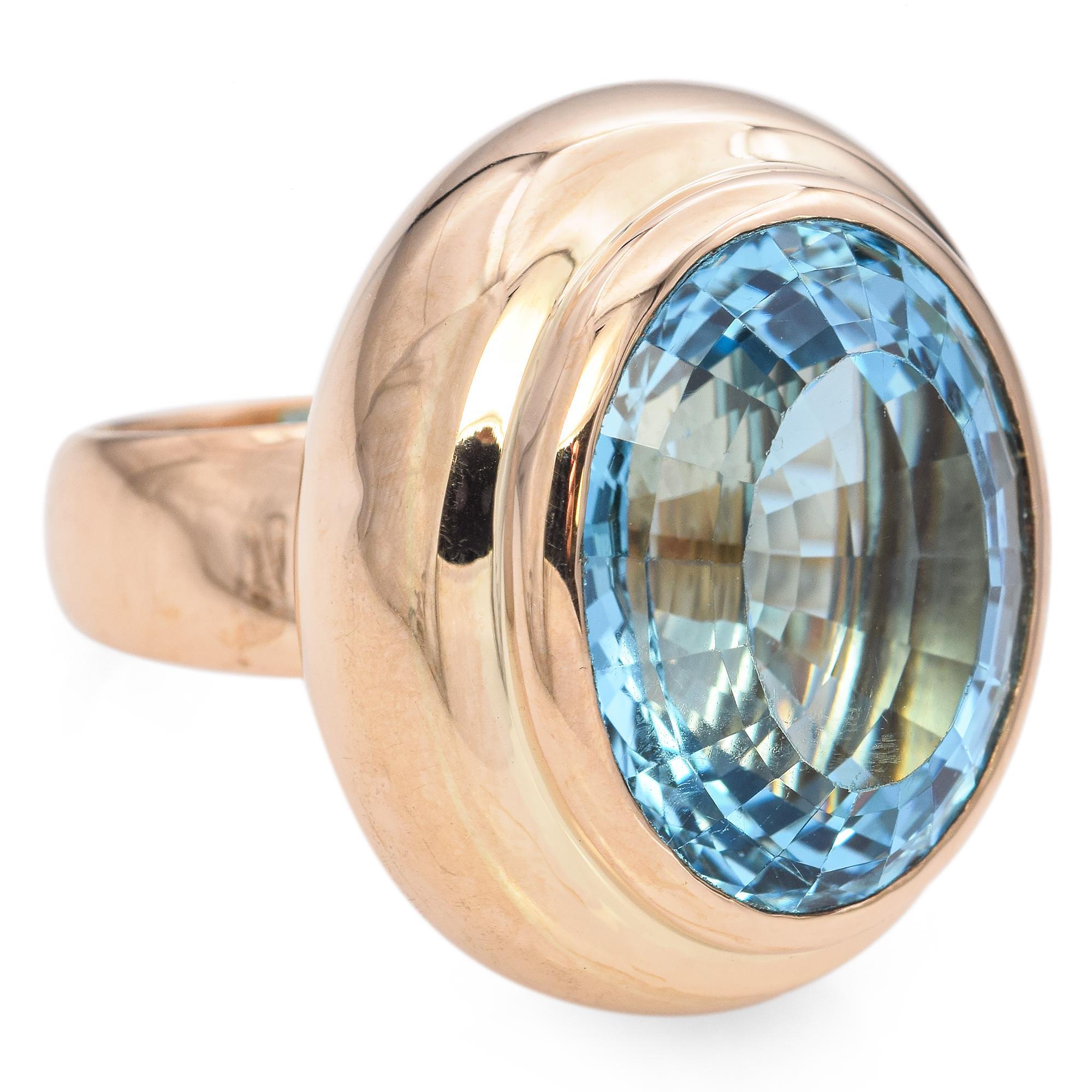 Vintage 14k Yellow Gold 28ct Blue Topaz Statement Ring In Good Condition For Sale In New York, NY