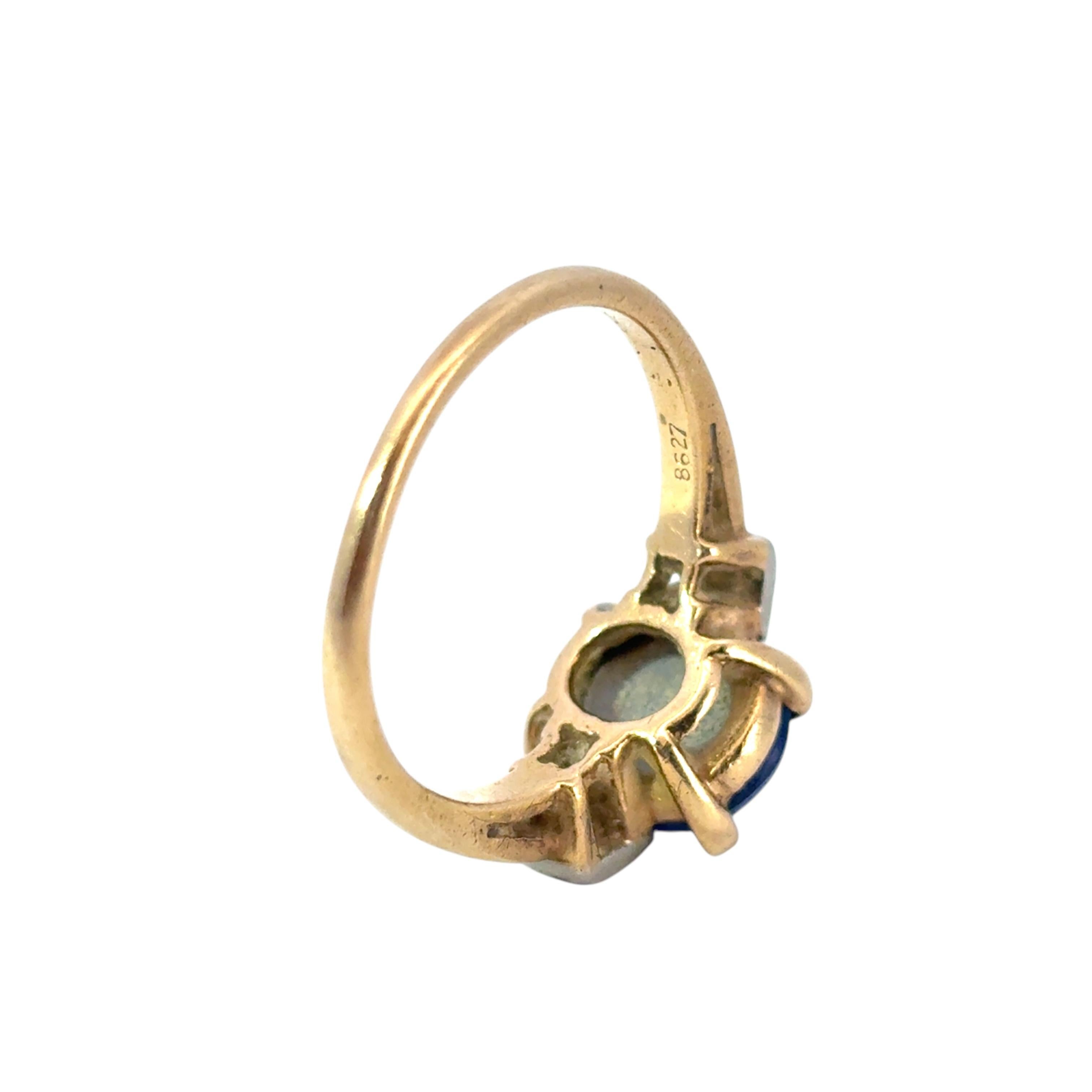 Vintage 14k Yellow Gold 3 Stone Ring with Blue Sapphire and Diamond Side Stones 11