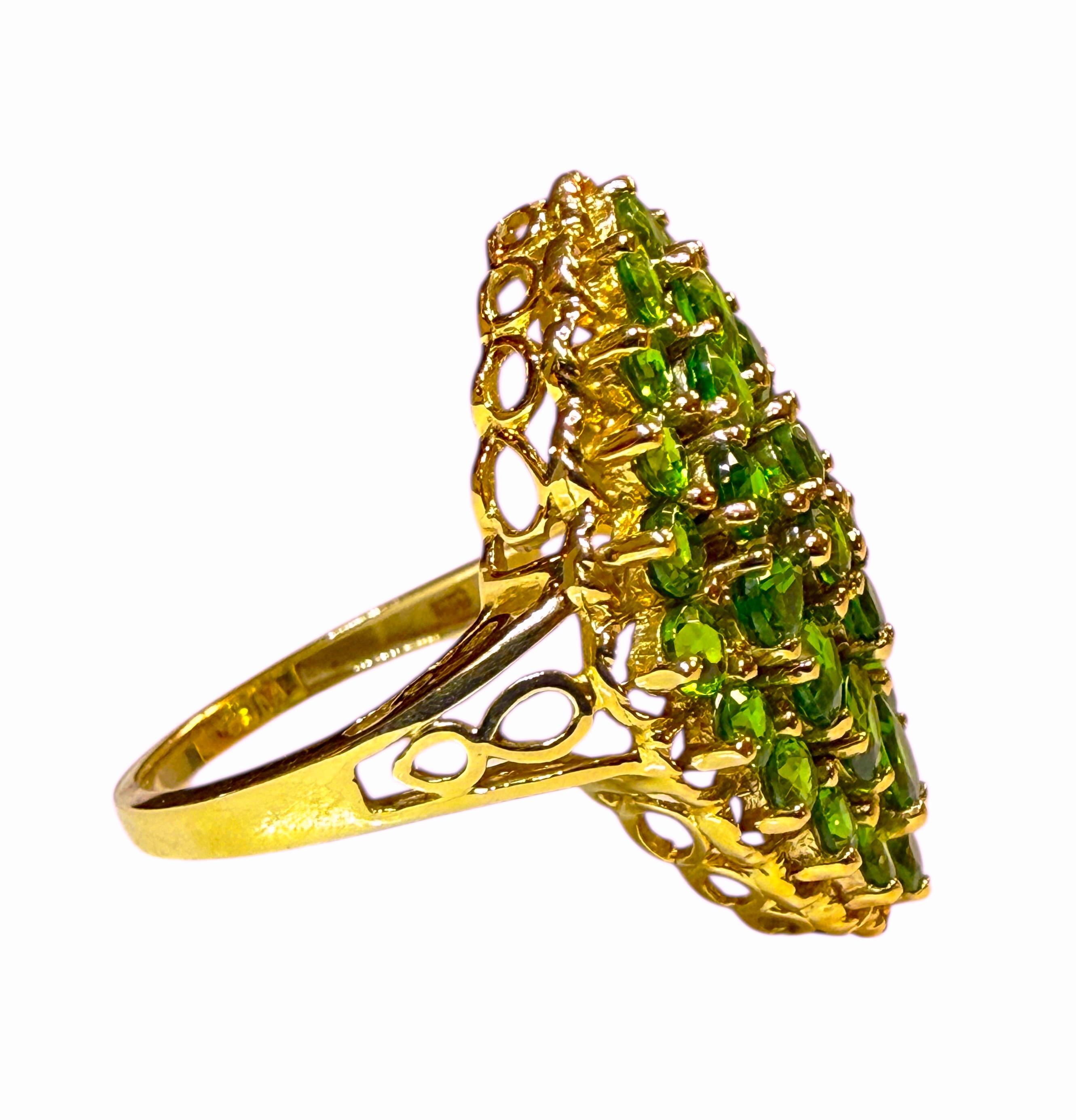 Donna Anello vintage in oro giallo 14k con crisoprasio taglio pera e diamante da 3,60 carati, misura 7 in vendita