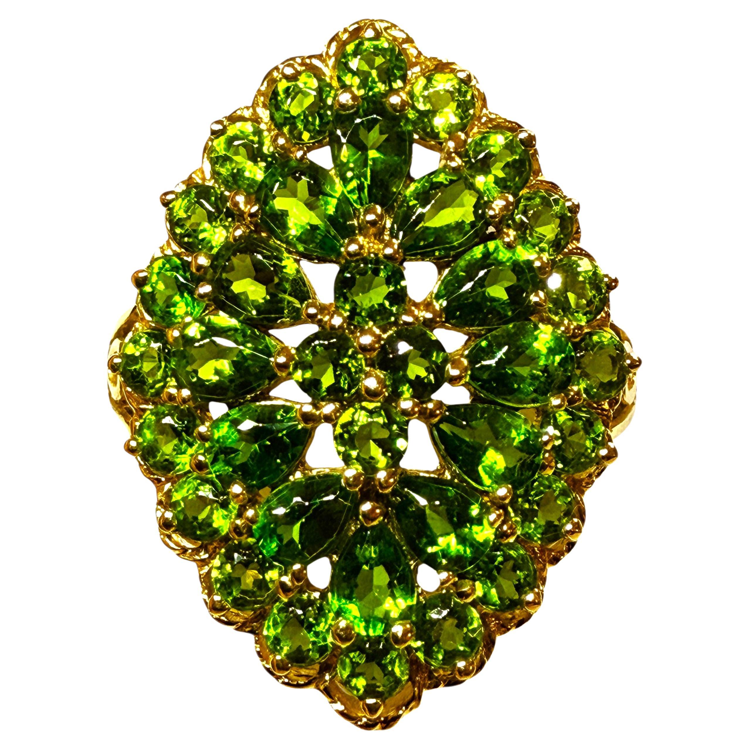 Anello vintage in oro giallo 14k con crisoprasio taglio pera e diamante da 3,60 carati, misura 7 in vendita