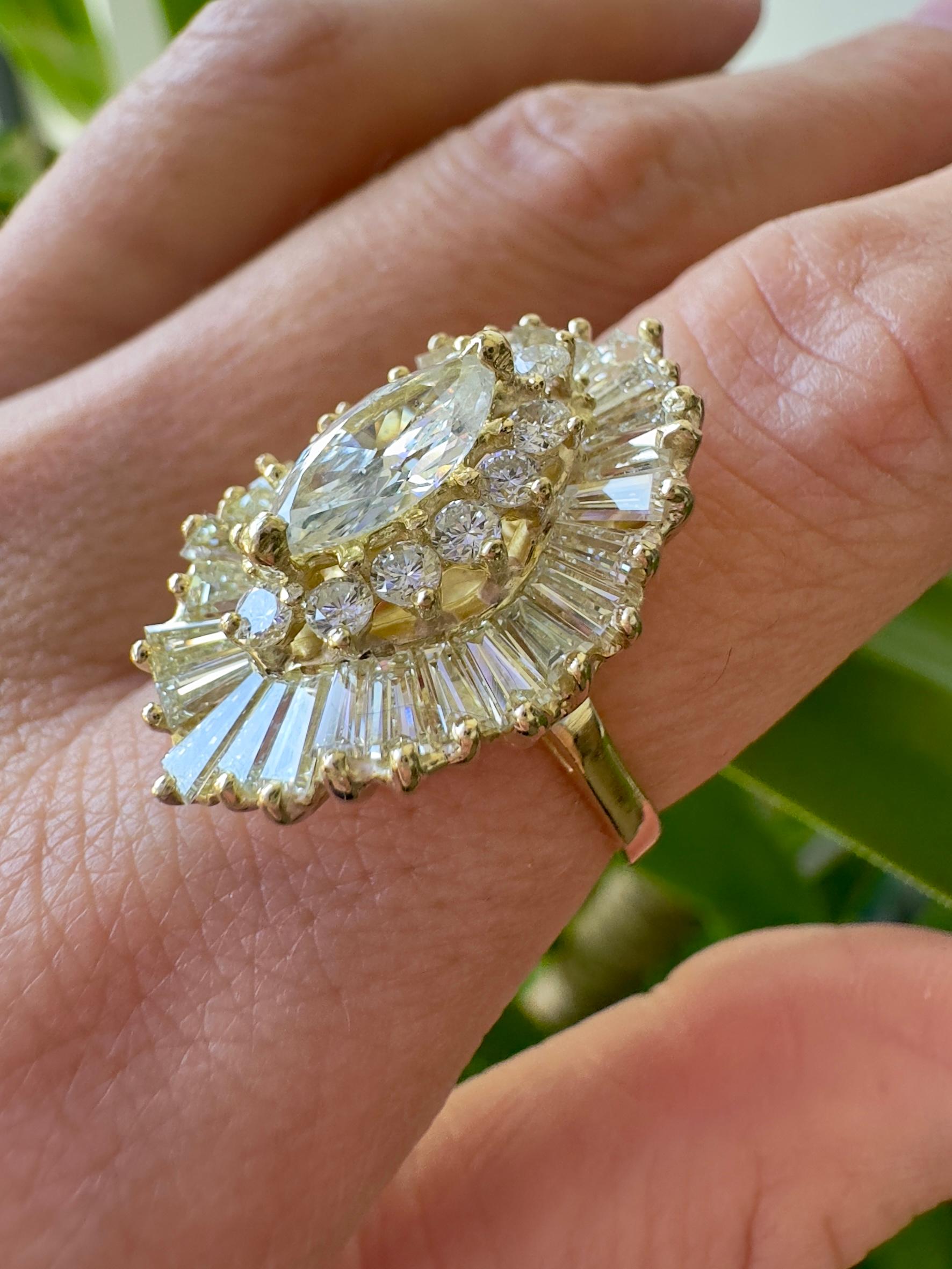 Vintage 14K Gelbgold 3,61 CTW Diamant Ballerina Ring im Angebot 1