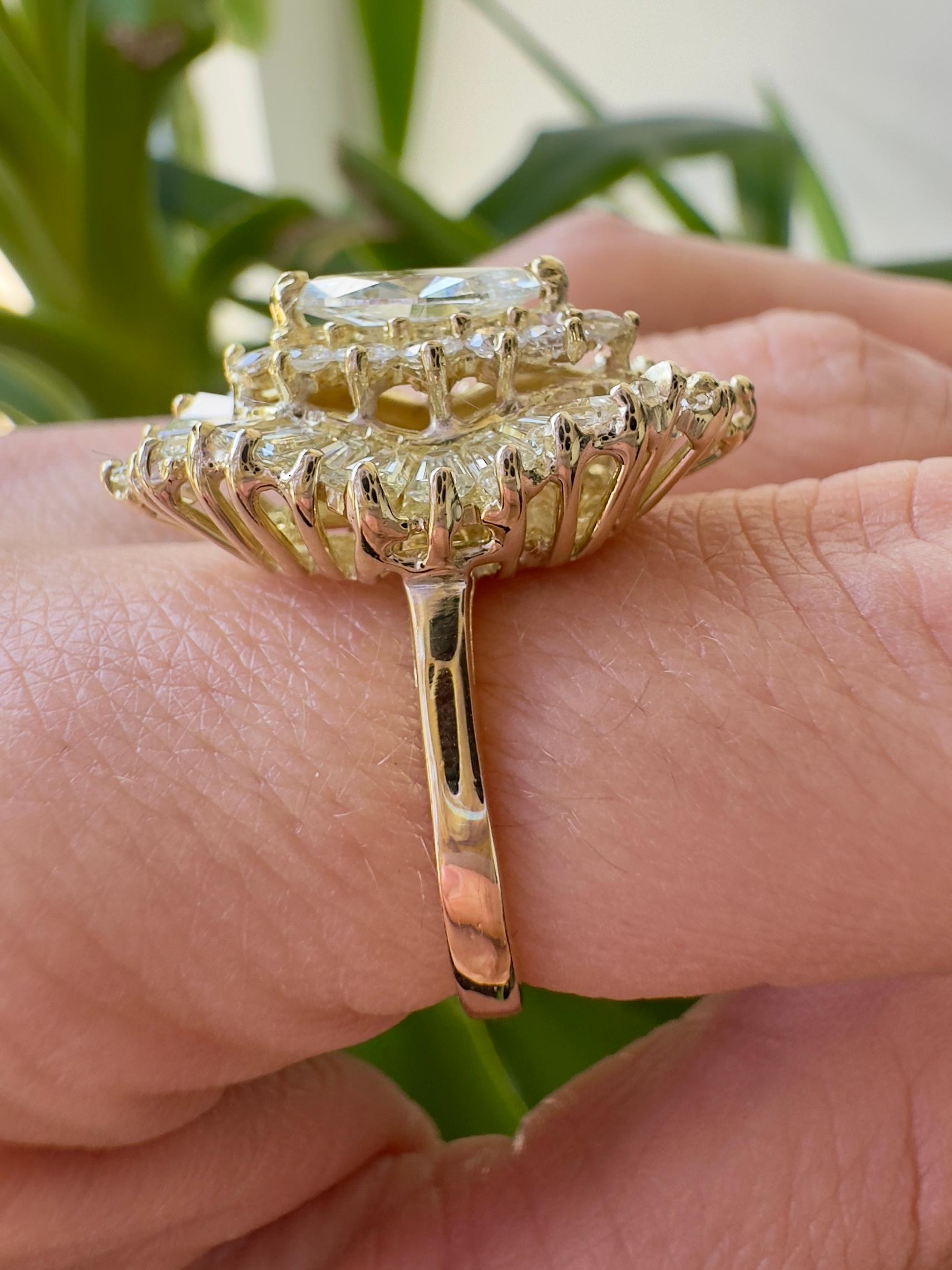 Vintage 14K Gelbgold 3,61 CTW Diamant Ballerina Ring im Angebot 3