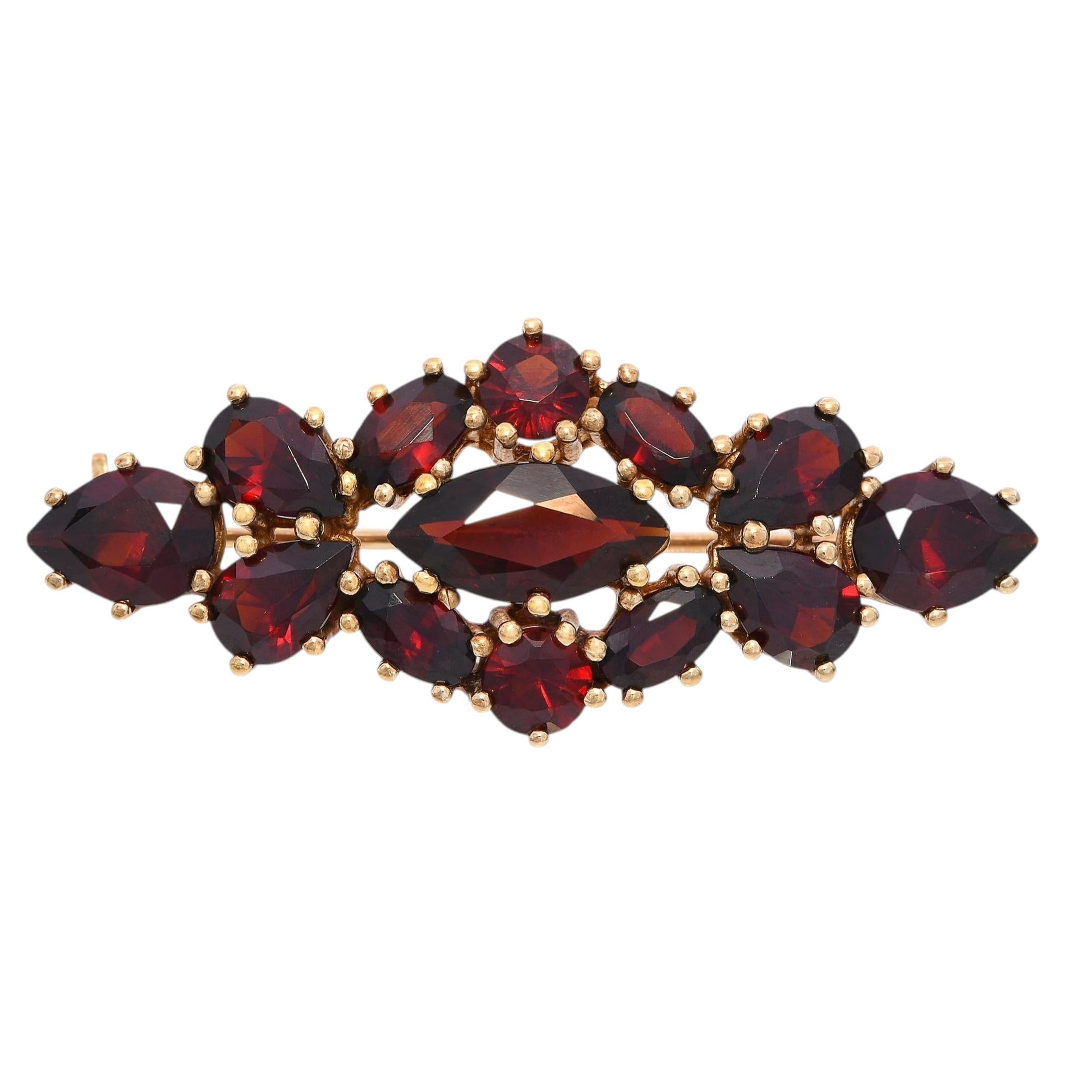 Vintage 14k Yellow Gold 5.13ctw Garnet Navette Brooch