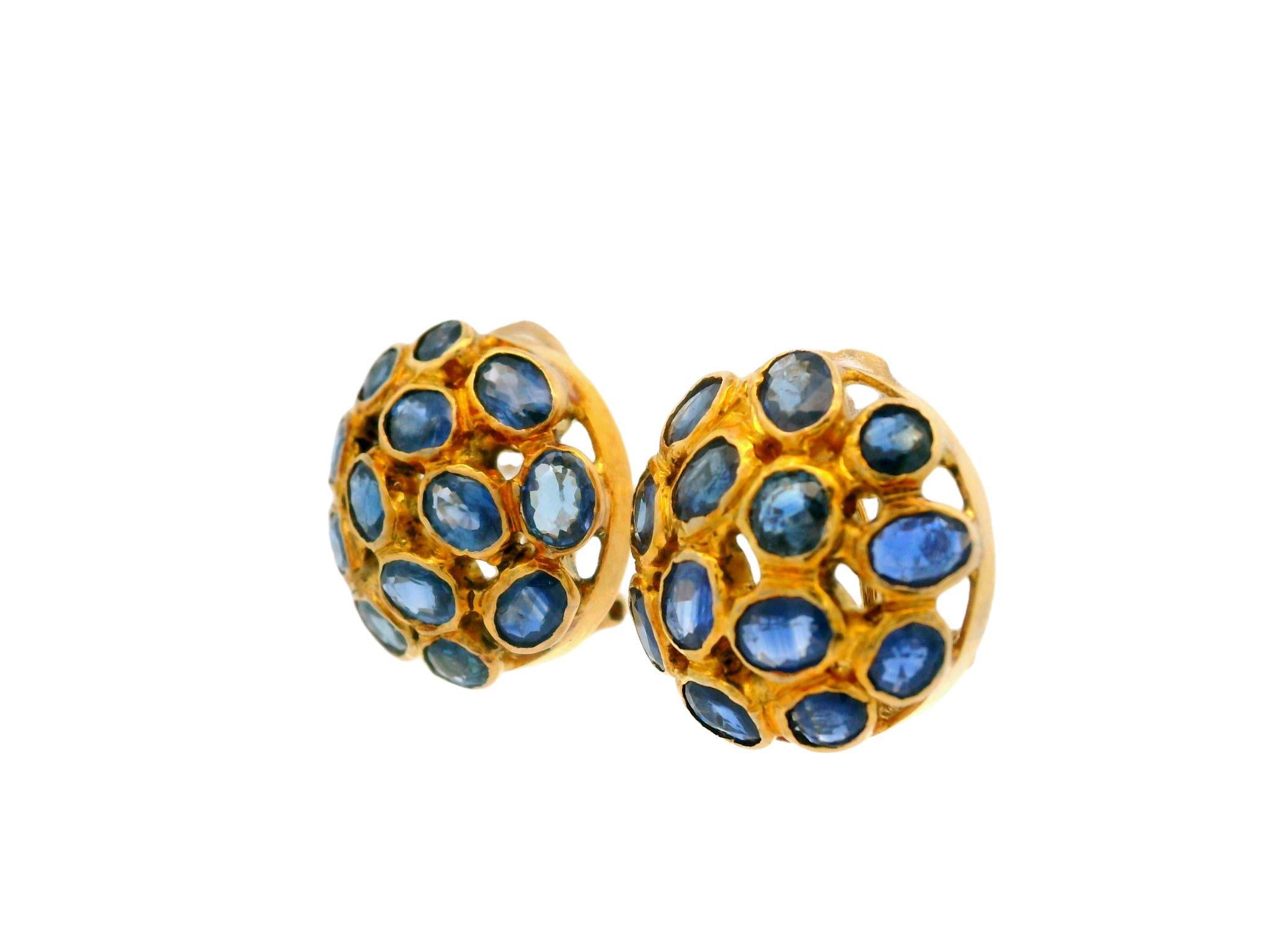 Oval Cut Vintage 14k Yellow Gold 6ctw Mosaic Bezel Set Sapphire Omega Back Button Earring For Sale