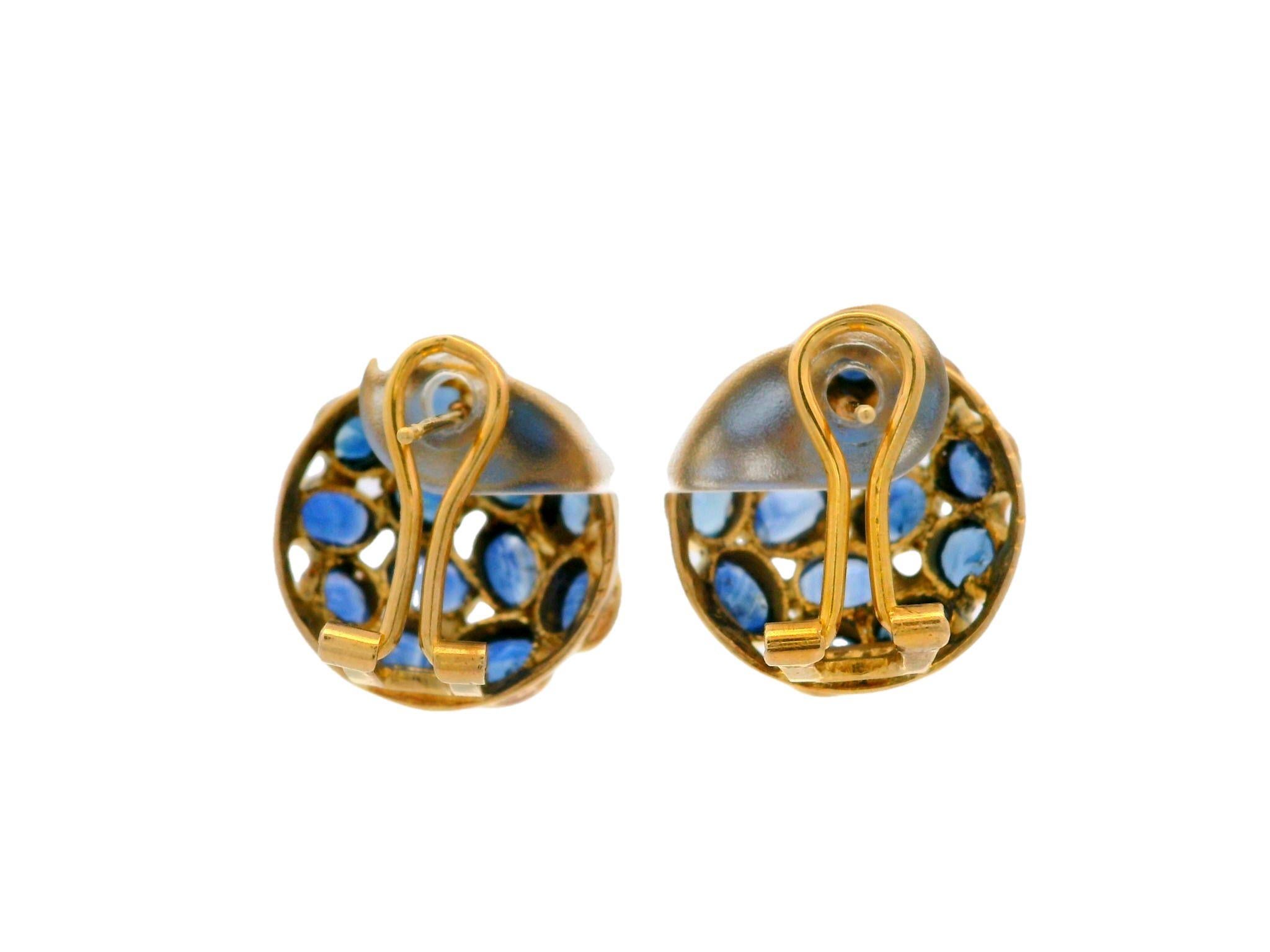 Vintage 14k Yellow Gold 6ctw Mosaic Bezel Set Sapphire Omega Back Button Earring In Excellent Condition For Sale In Montclair, NJ