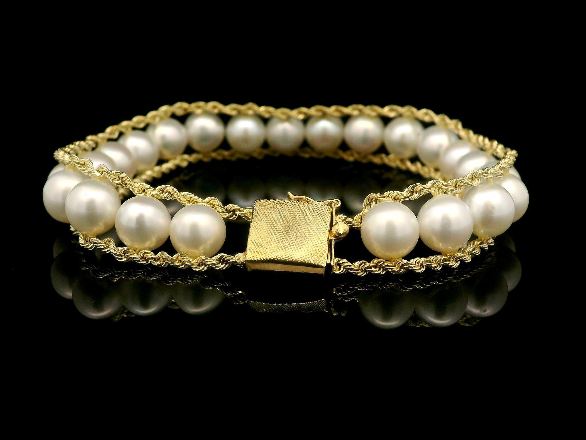 Bead Vintage 14k Yellow Gold 7.2mm Pearl Line with Rope Chain Borders Bracelet