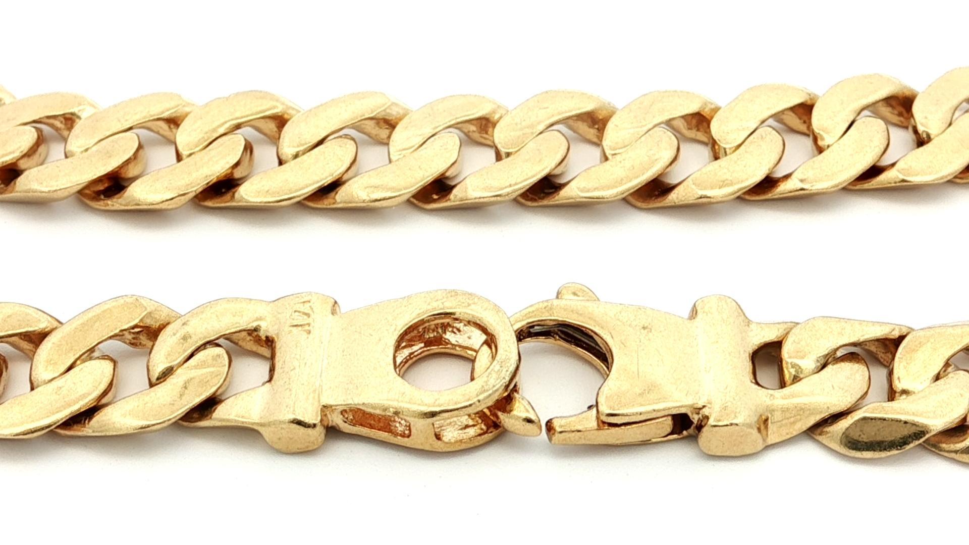 Materiale: Oro giallo massiccio 14k
Peso: 23,72 grammi
Lunghezza: 7,5