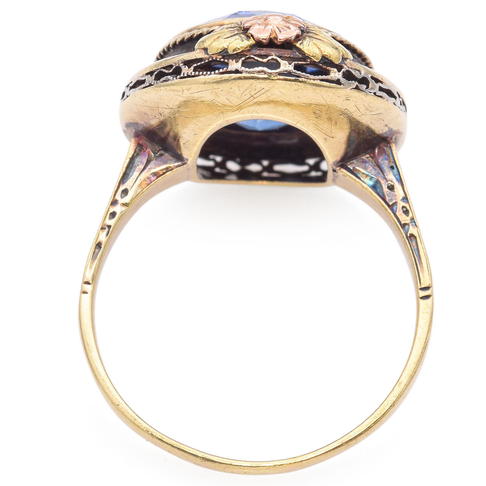 Vintage 14k Yellow Gold 7.9ct Lab Sapphire and Enamel Statement Ring In Good Condition In New York, NY