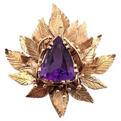 Vintage 14K Yellow Gold 9 Carat 13.04 Grams Trillion Amethyst Leaf Brooch