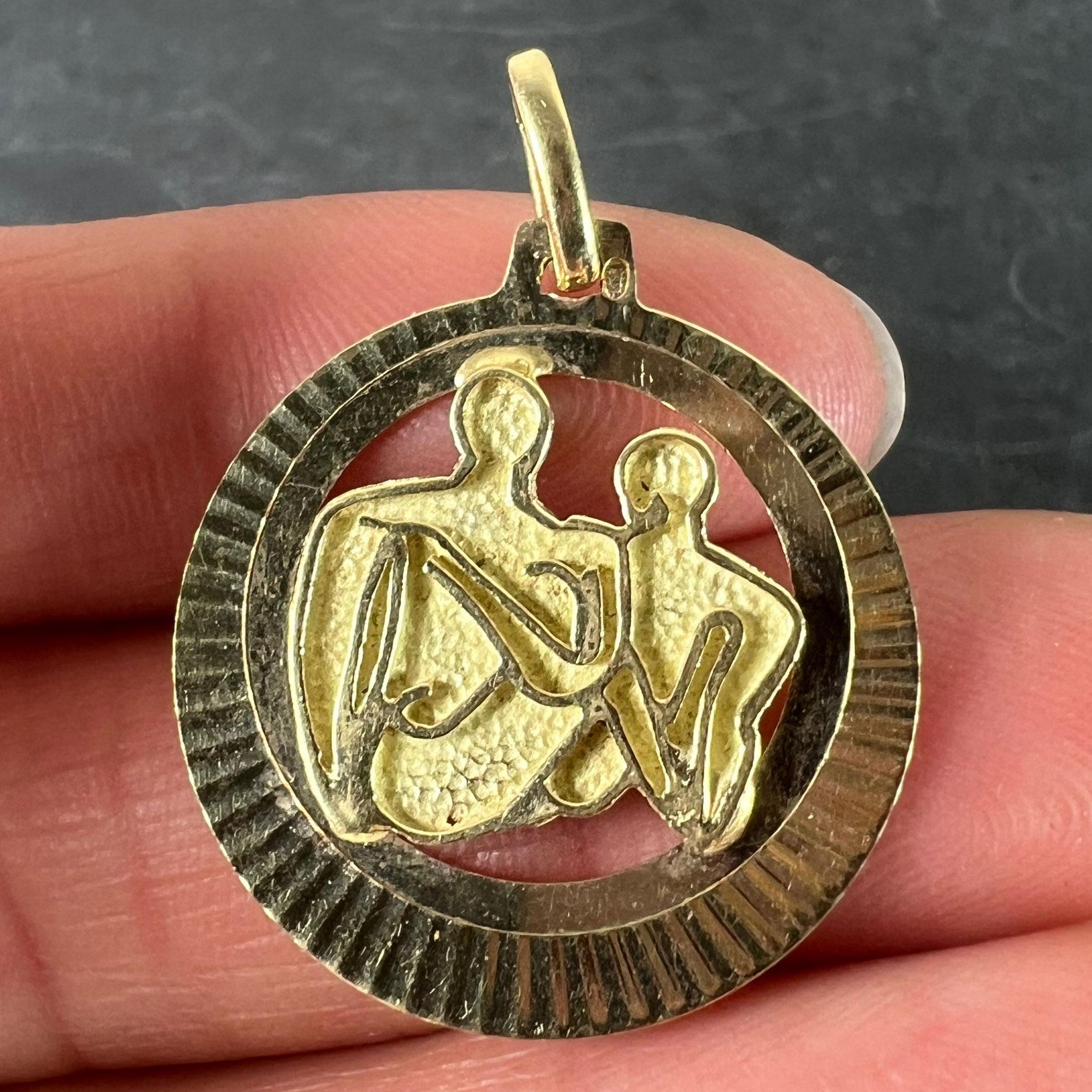 Vintage 14K Yellow Gold Abstract Art Couple Pendant Medal For Sale 1