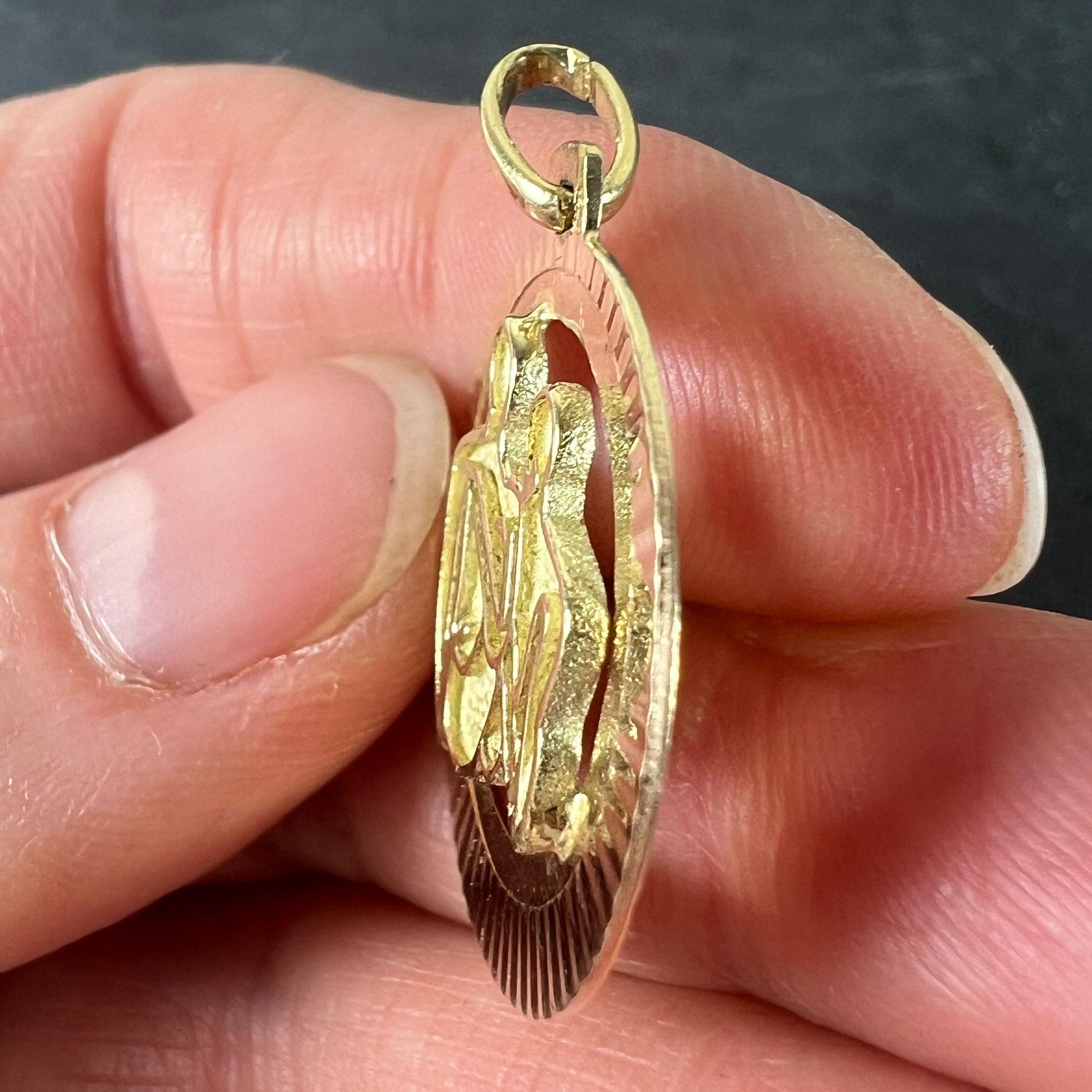 Vintage 14K Yellow Gold Abstract Art Couple Pendant Medal For Sale 3