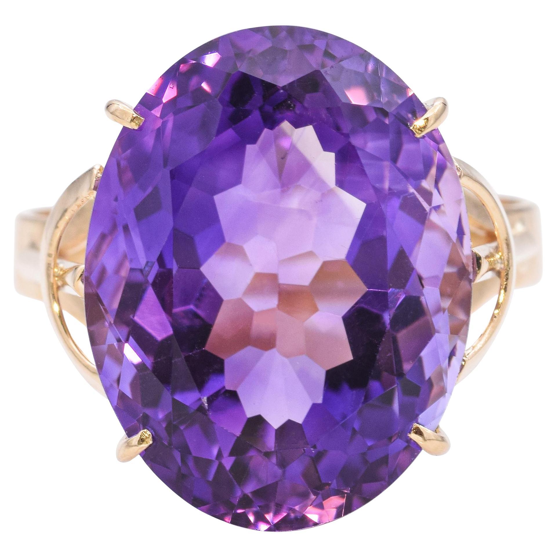 Vintage 14k Yellow Gold Amethyst Cocktail Ring