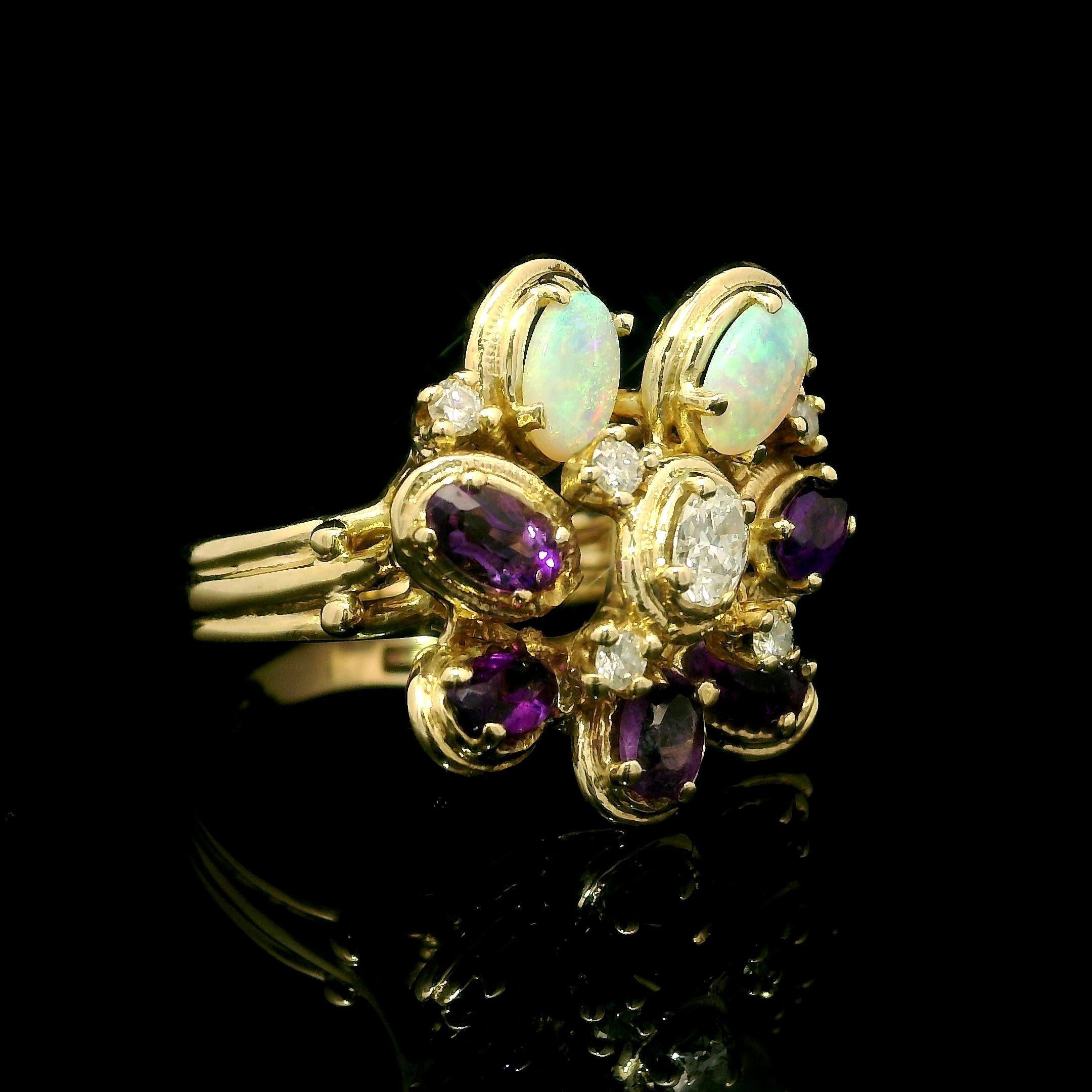 Vintage 14k Gelbgold Amethyst Opal Diamant Blume Cluster Cocktail Ring im Angebot 7