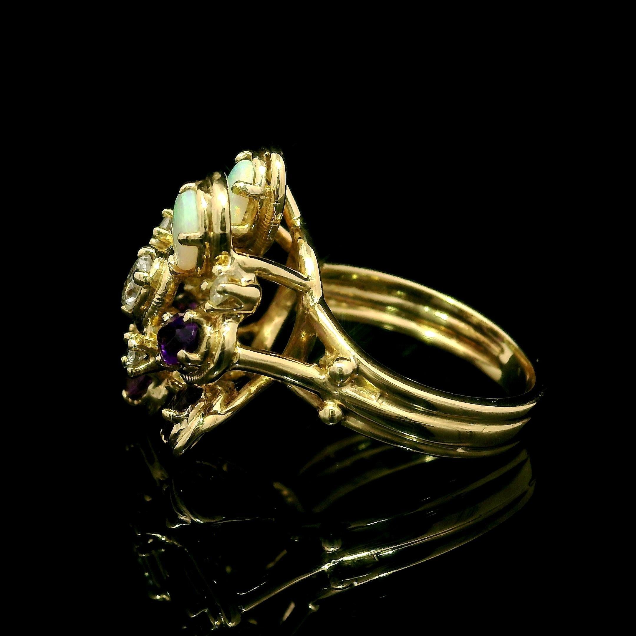 -Stein(e): -
(5) Natürlicher echter Amethyst - Ovalschliff - Zackenfassung - mittlere bis tiefe lila Farbe - 5 x 3 mm (ca.)
(2) Natürlicher echter Opal - Ovaler Cabochon - Zackenfassung - weiße Basis mit grünem & blauem Farbspiel - 6 x 4mm (ca.)
(1)