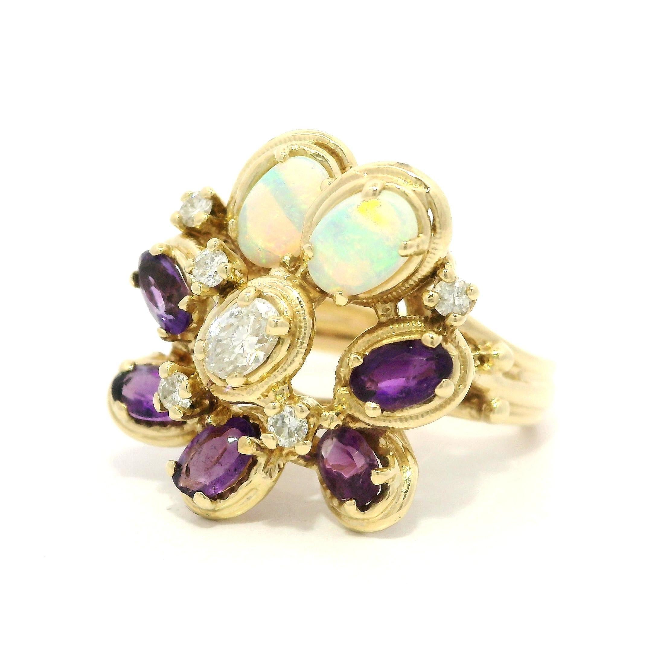 Vintage 14k Gelbgold Amethyst Opal Diamant Blume Cluster Cocktail Ring im Angebot 4