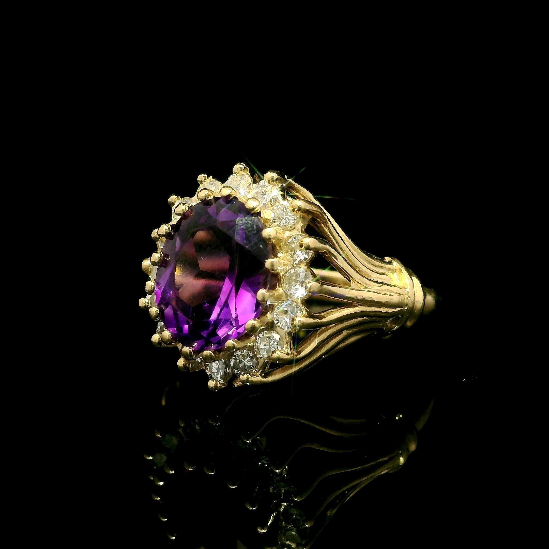 Anello Cocktail d'epoca in oro giallo 14k con ametista e diamanti a raggiera svasata in vendita 5
