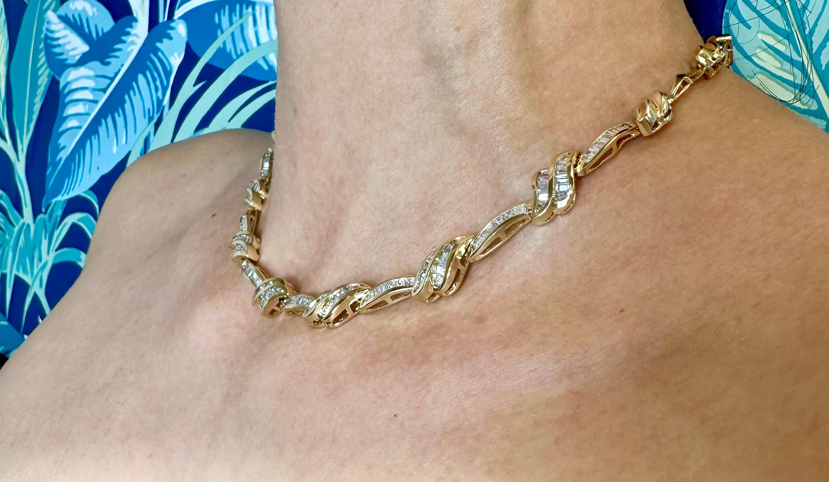 Taille baguette Collier vintage en or jaune 14 carats et diamants baguette en vente