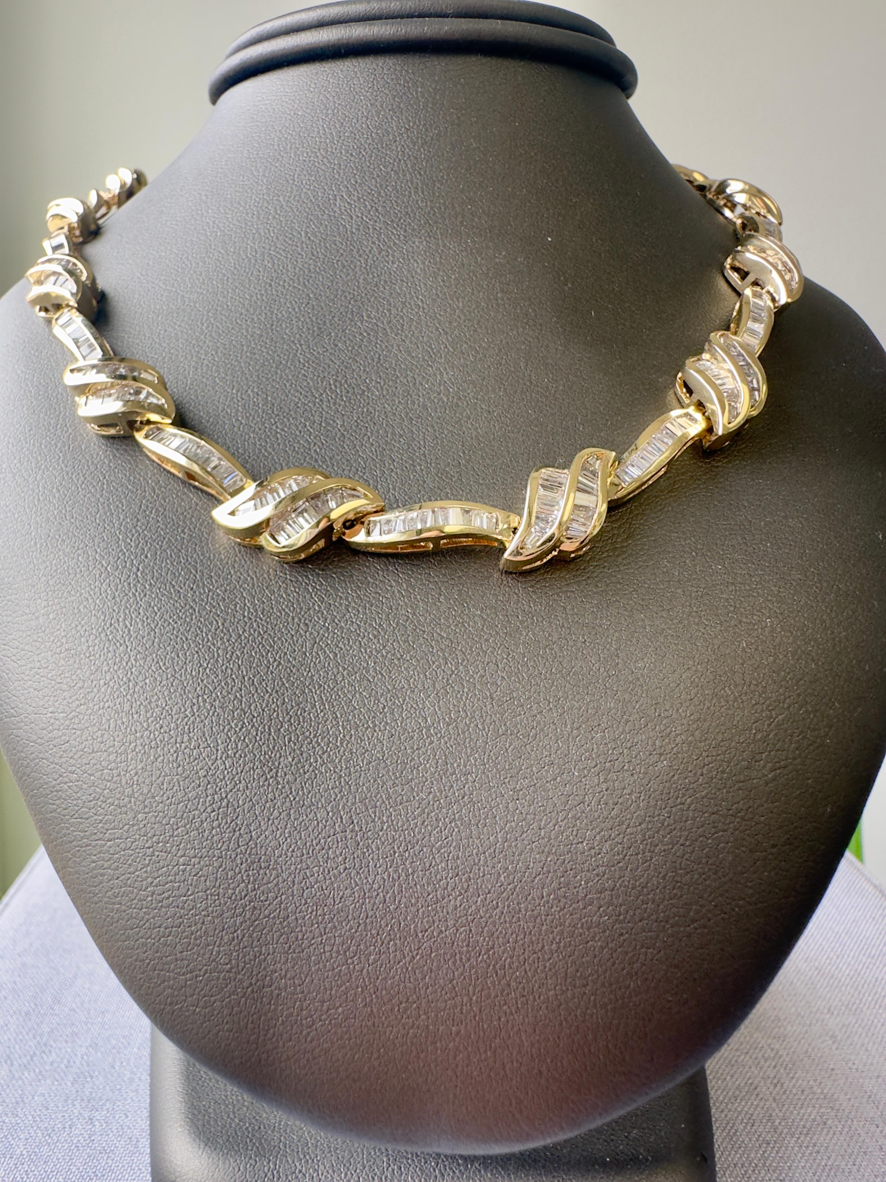 Collier vintage en or jaune 14 carats et diamants baguette en vente 1