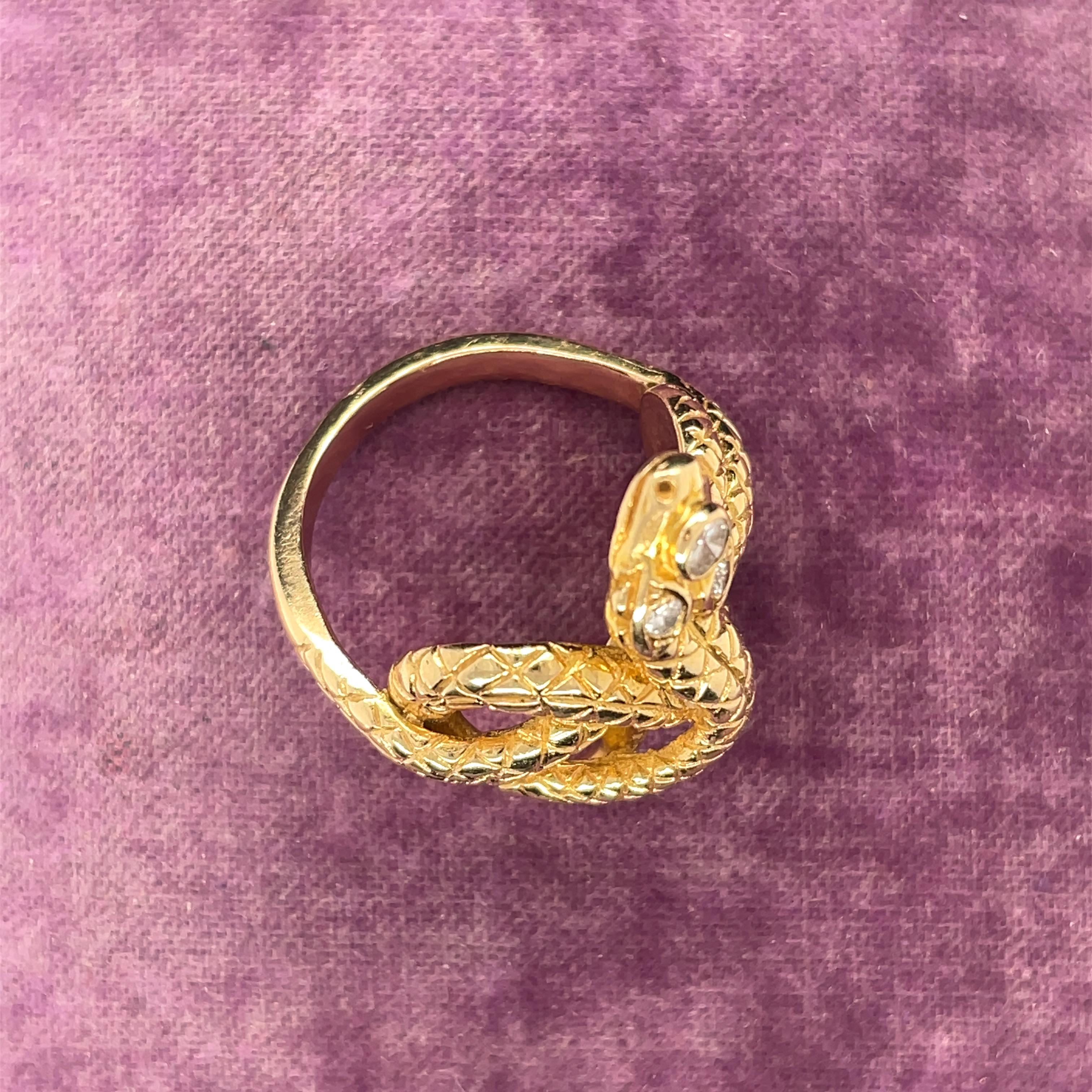Vintage 14K Yellow Gold and Diamonds Snake Ring For Sale 1
