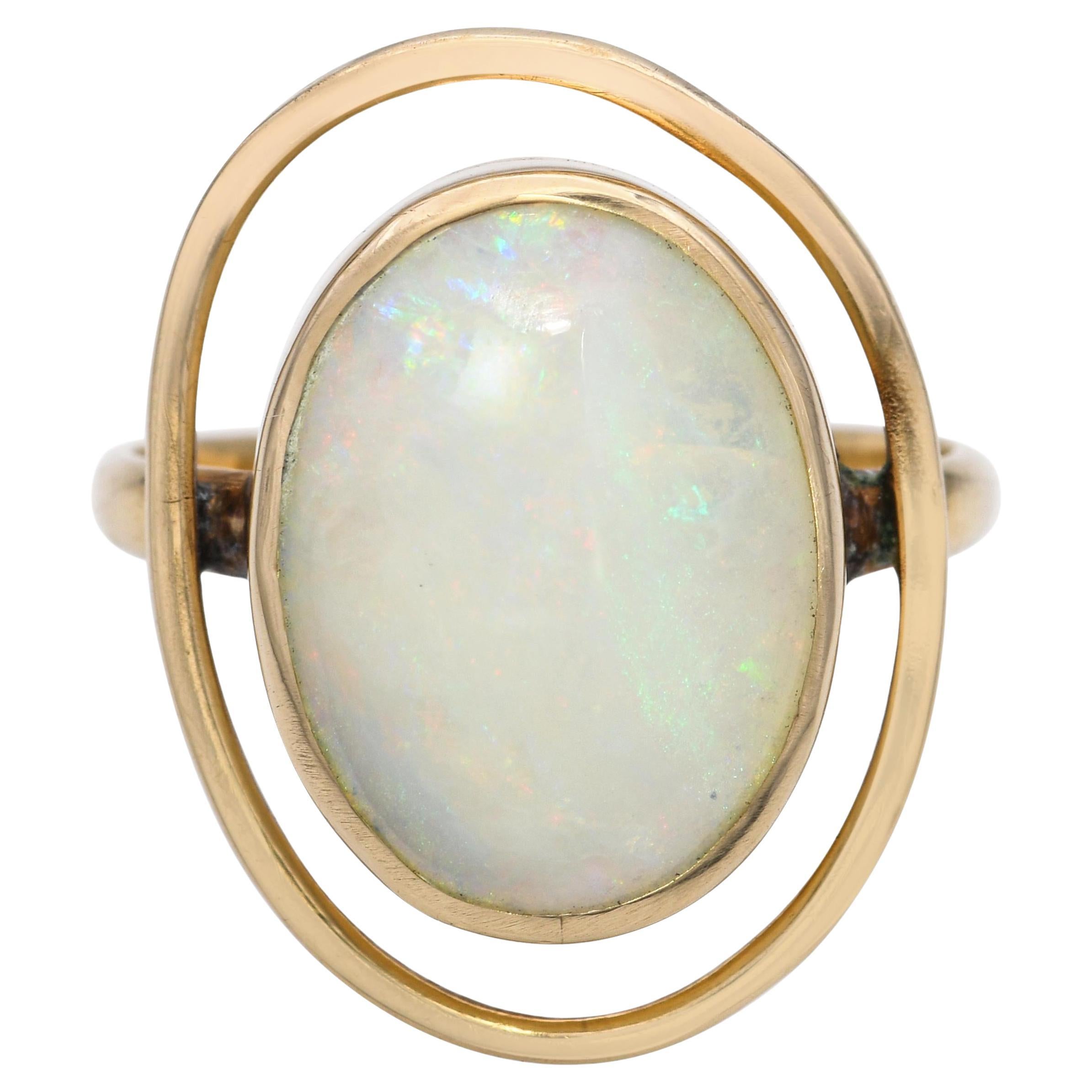 Bague vintage en or jaune 14k et opale en vente