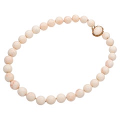 Vintage 14k Yellow Gold Angel Skin Coral Beaded Necklace