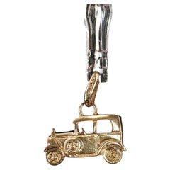 Vintage 14K Yellow Gold Antique Automobile Car Charm Pendant 1.9g