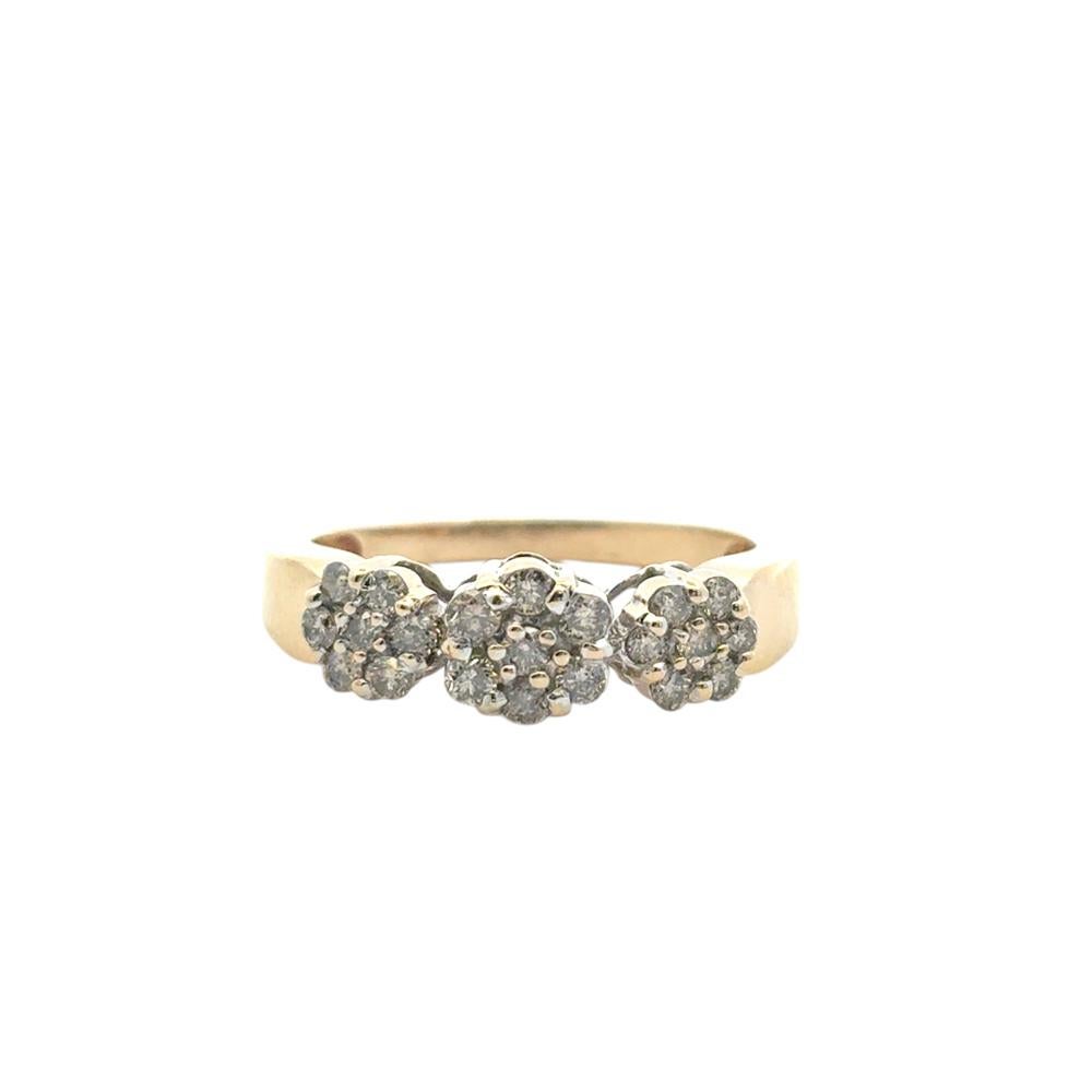 Moderne Vintage 14k Yellow Gold approx. 0.32ctw Natural Round Diamond Three Flower Ring en vente