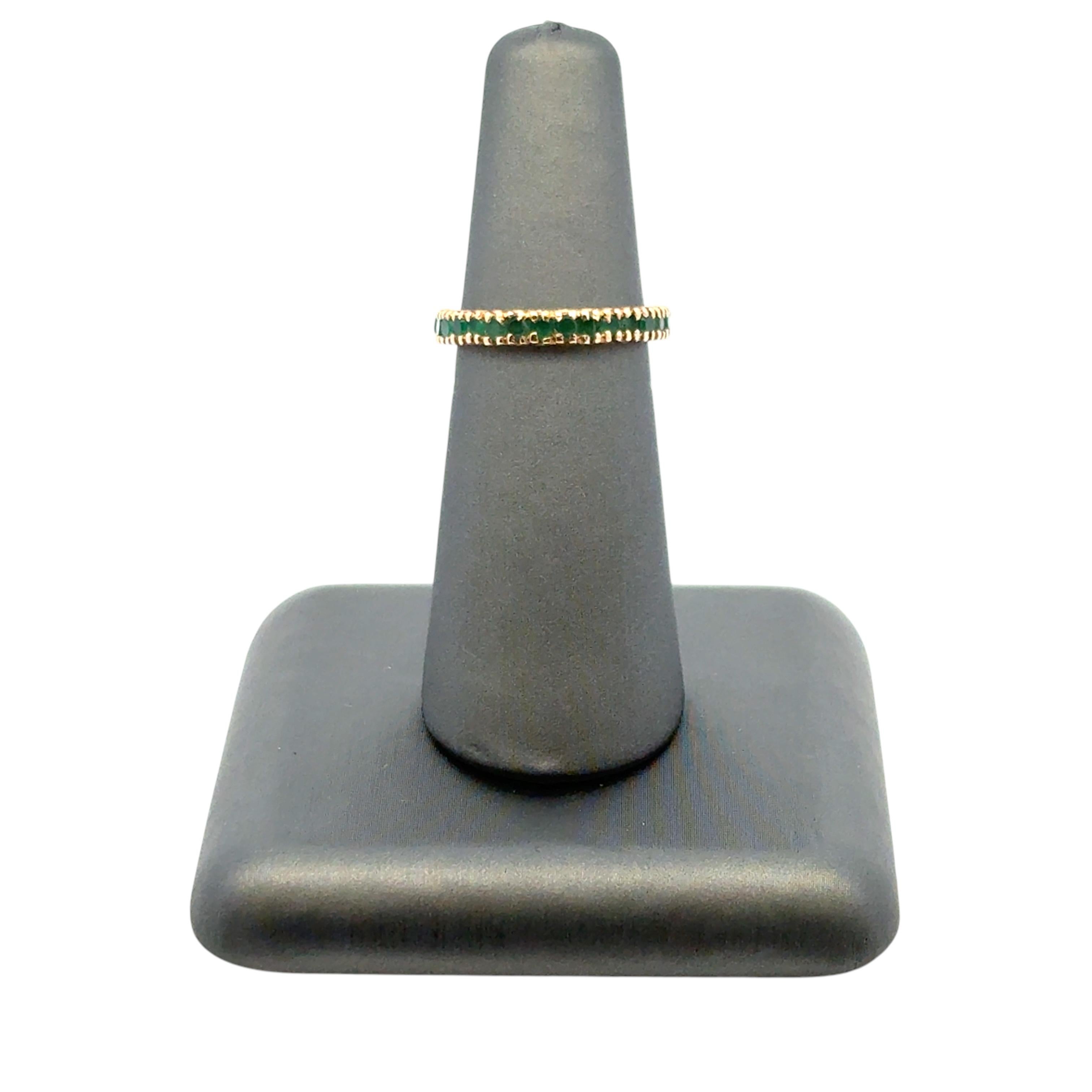 Vintage 14k Yellow Gold Approx. 0.75ctw Emerald Ring Band 2