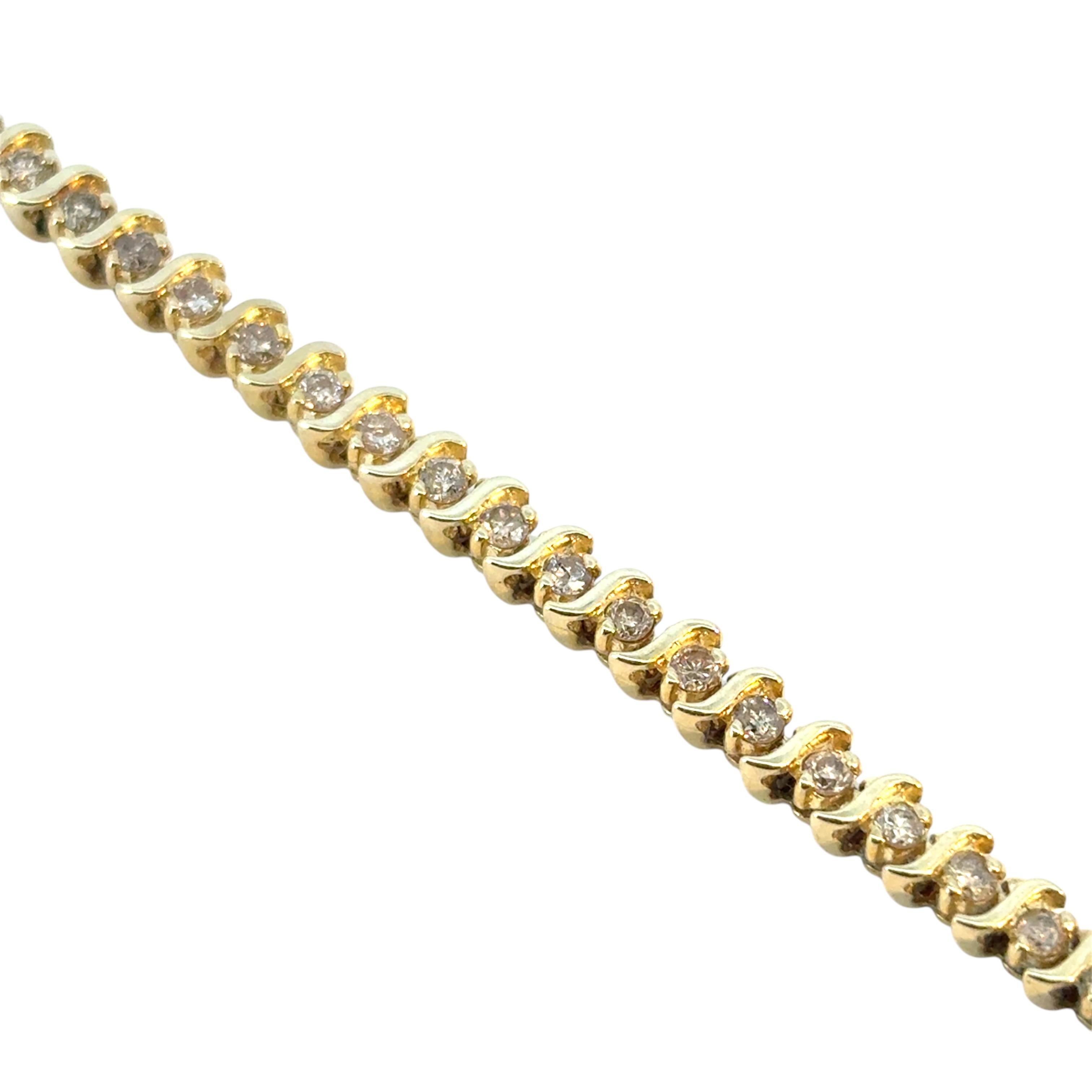 Modern Vintage 14k Yellow Gold Approx. 2.94 Carat Diamond Tennis Bracelet For Sale