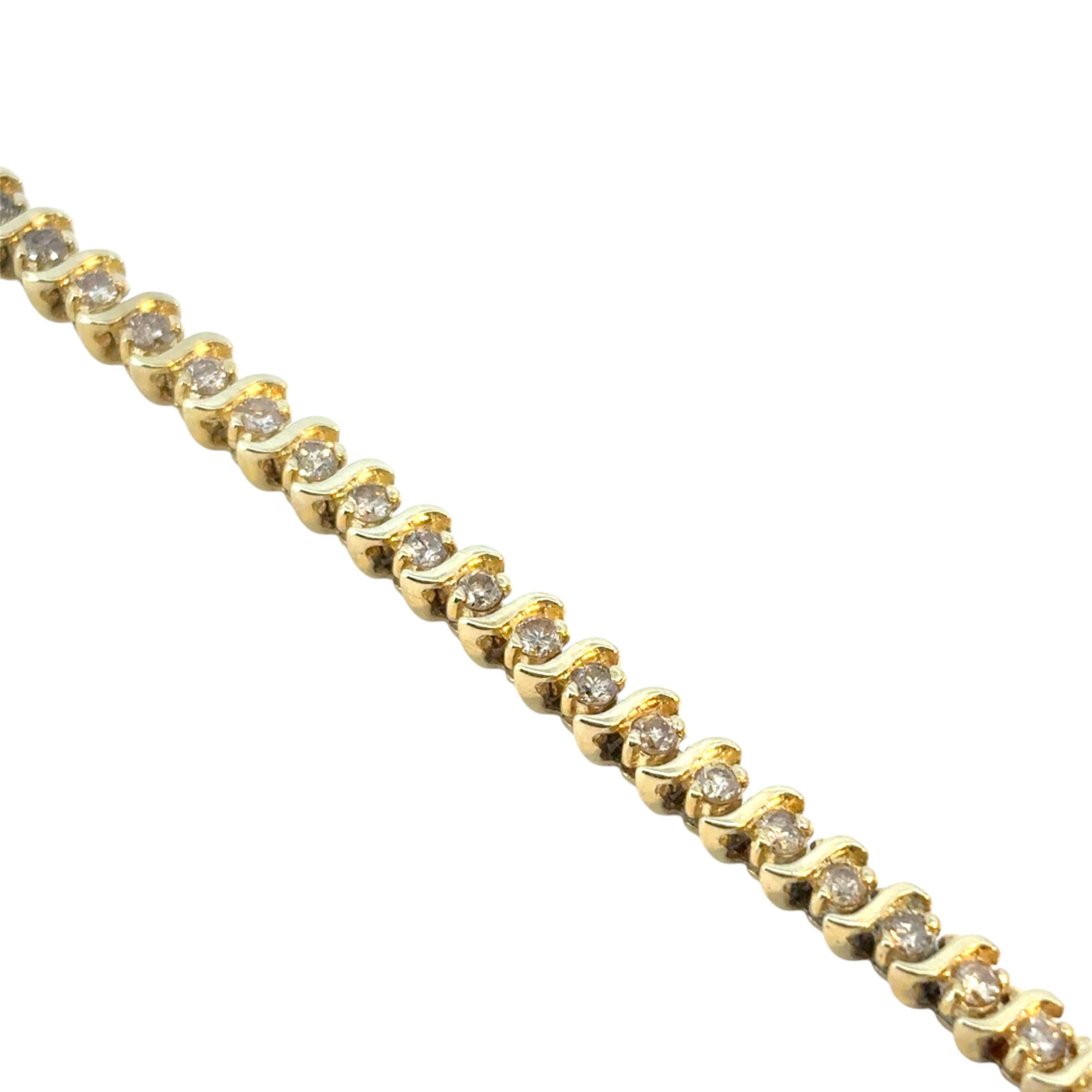 Round Cut Vintage 14k Yellow Gold Approx. 2.94 Carat Diamond Tennis Bracelet For Sale