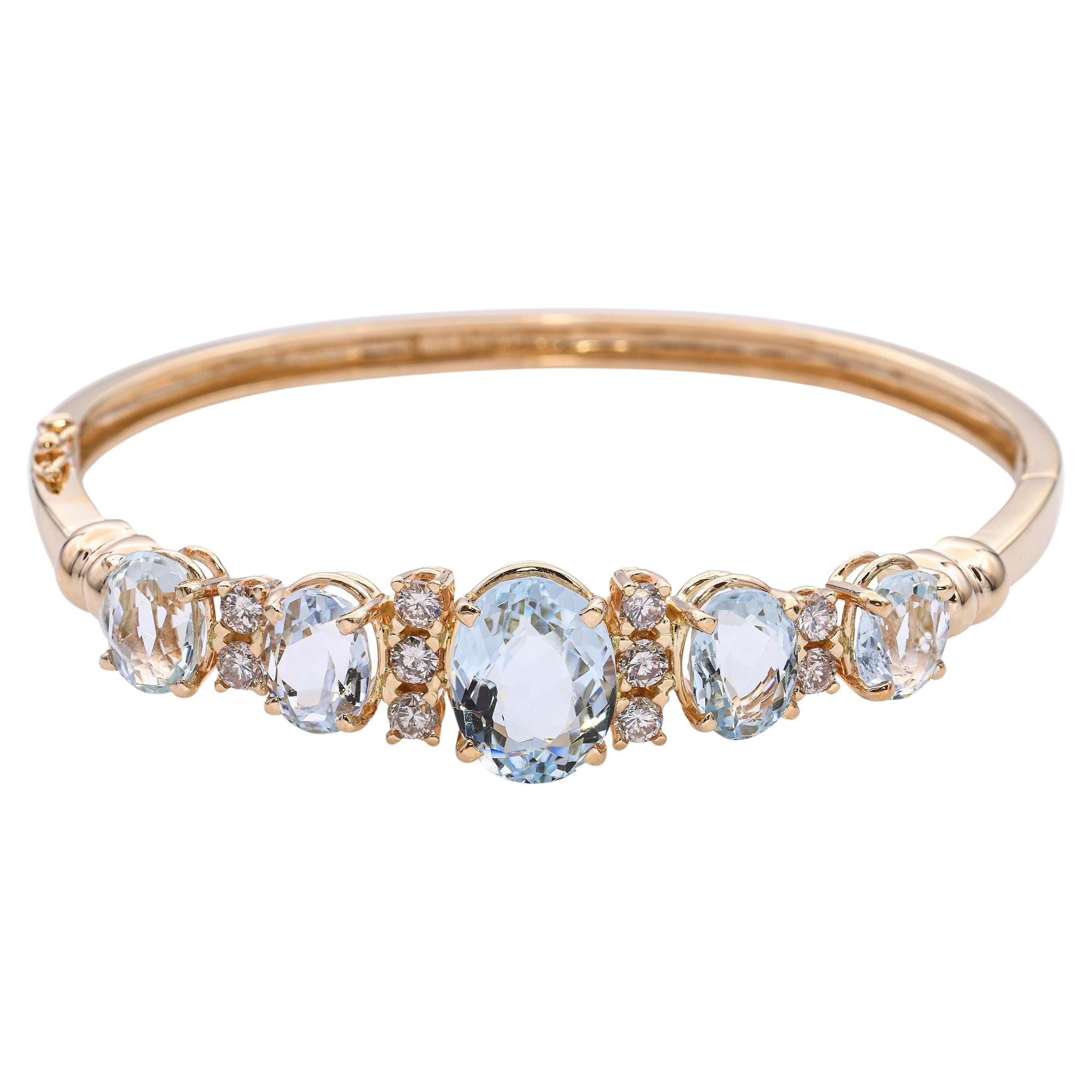 Bracciale a cerniera d'epoca in oro giallo 14k con acquamarina e diamanti in vendita