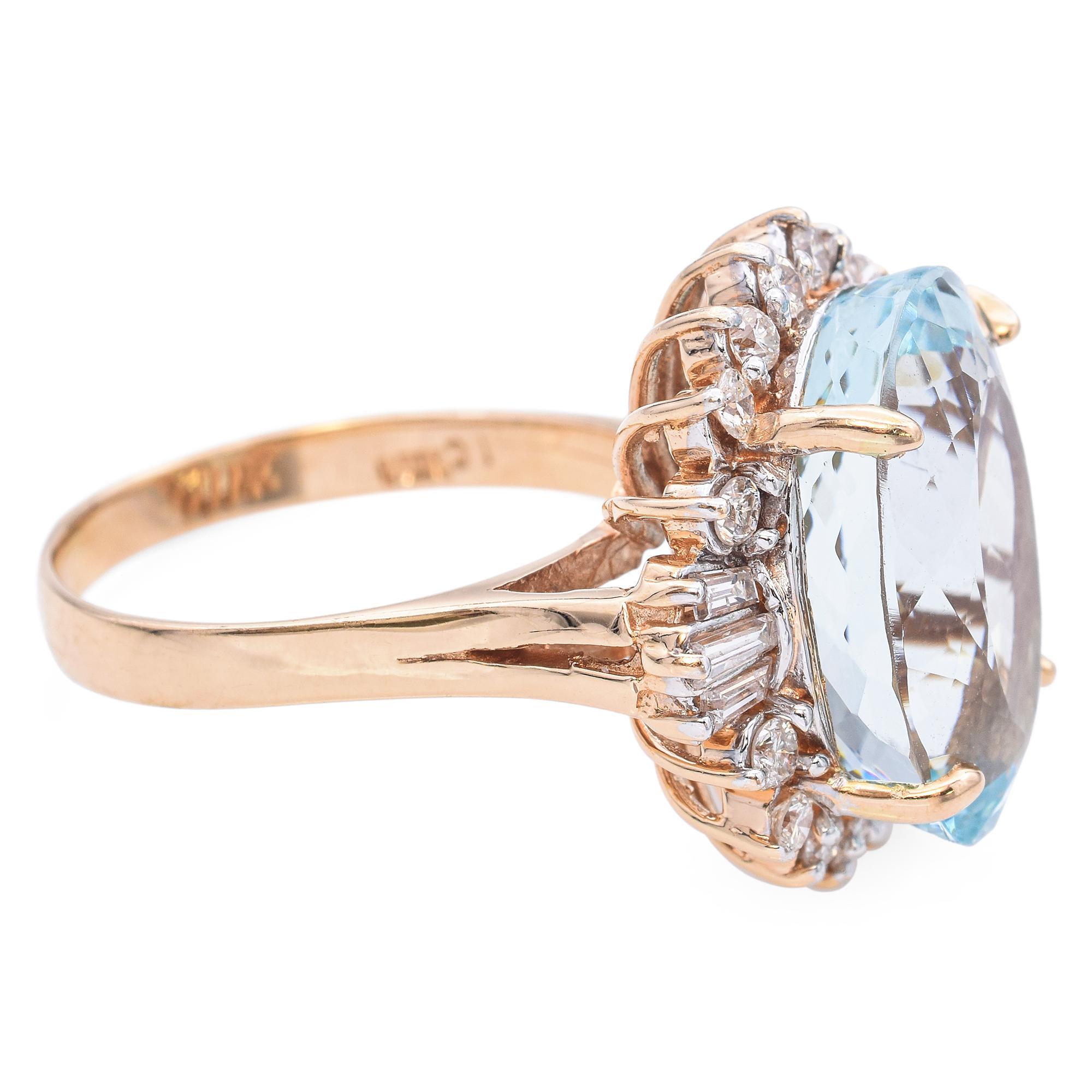 Bague fantaisie vintage en or jaune 14 carats avec aigue-marine et diamants Pour femmes en vente
