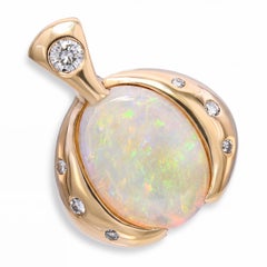 Pendentif vintage en or jaune 14 carats, avec opale australienne et diamants
