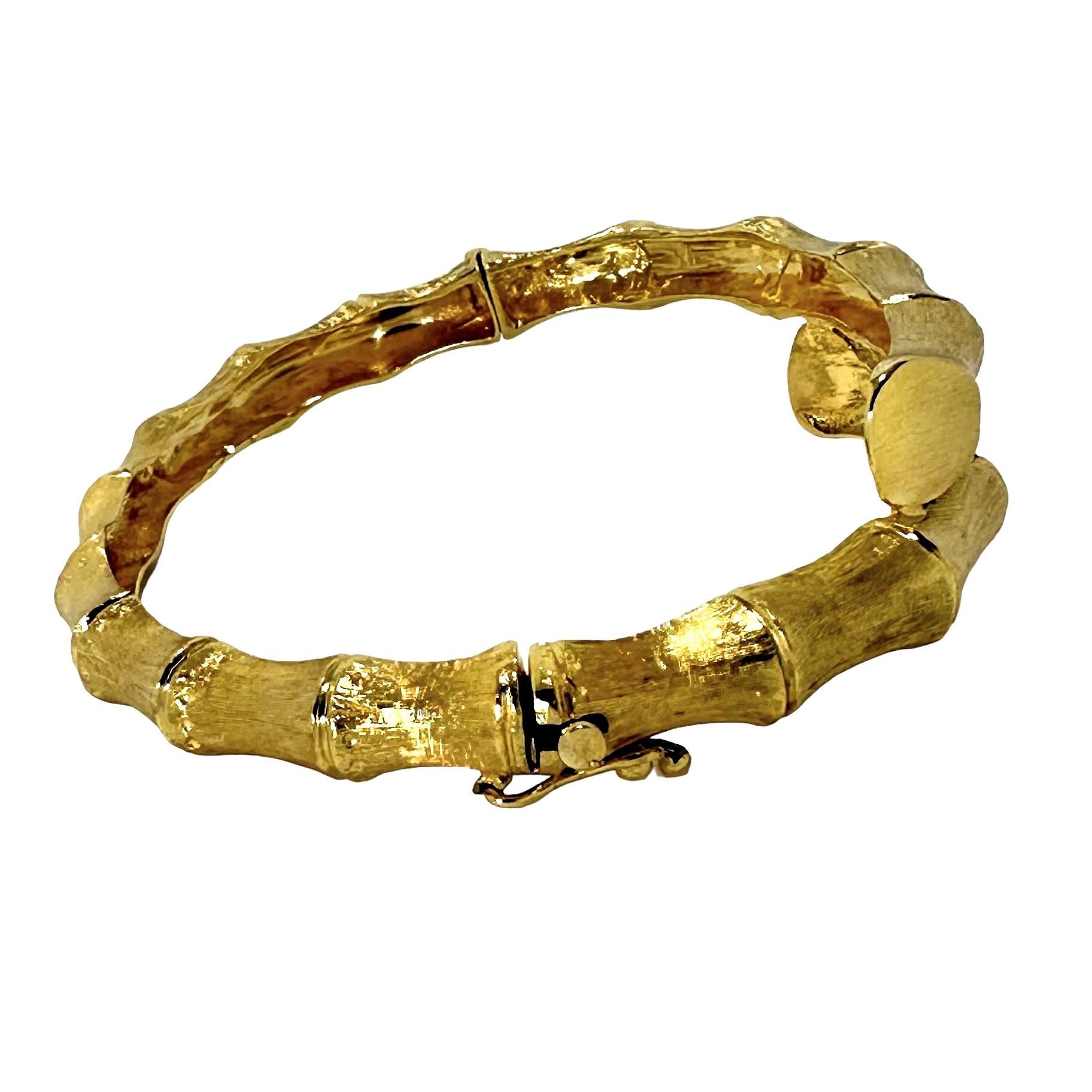 Modern Vintage 14K Yellow Gold Bamboo Motif Bypass Bangle Bracelet For Sale