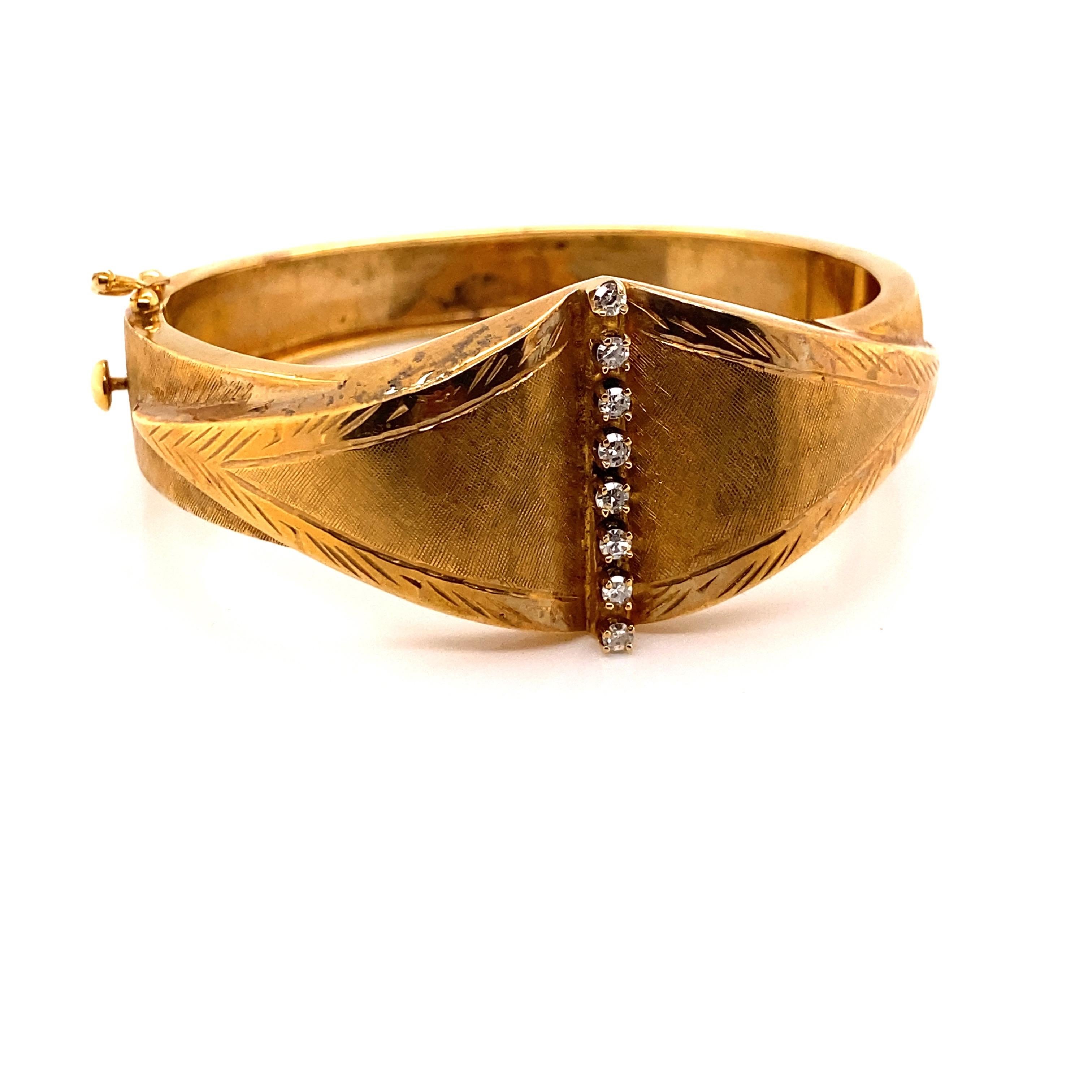Bracelet jonc vintage en or jaune 14 carats avec diamants Bon état - En vente à Boston, MA
