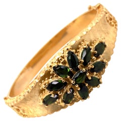 Vintage 14K Yellow Gold Bangle Bracelet with Green Tourmaline