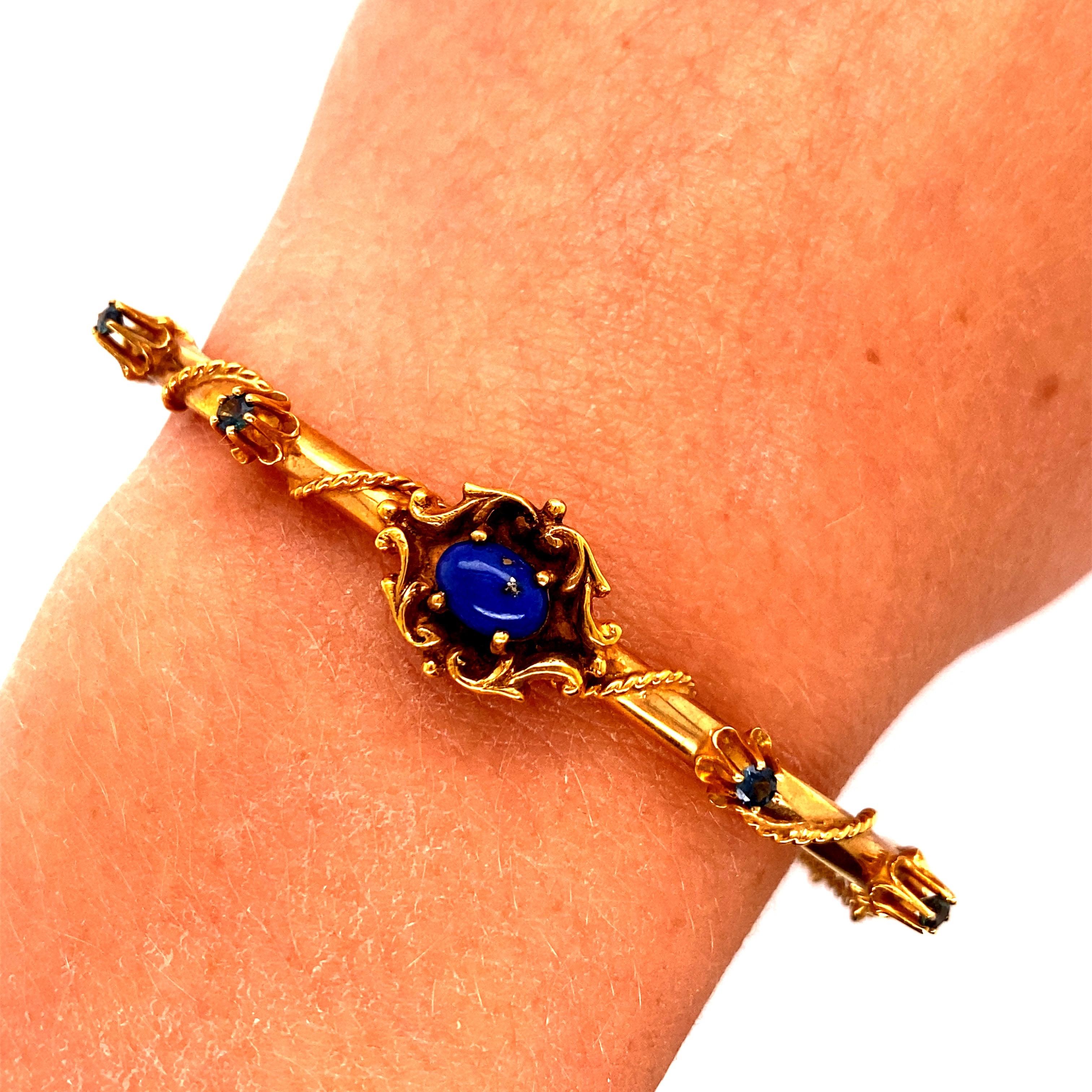 Vintage 14K Yellow Gold Bangle with Lapis and Sapphires In Good Condition For Sale In Boston, MA