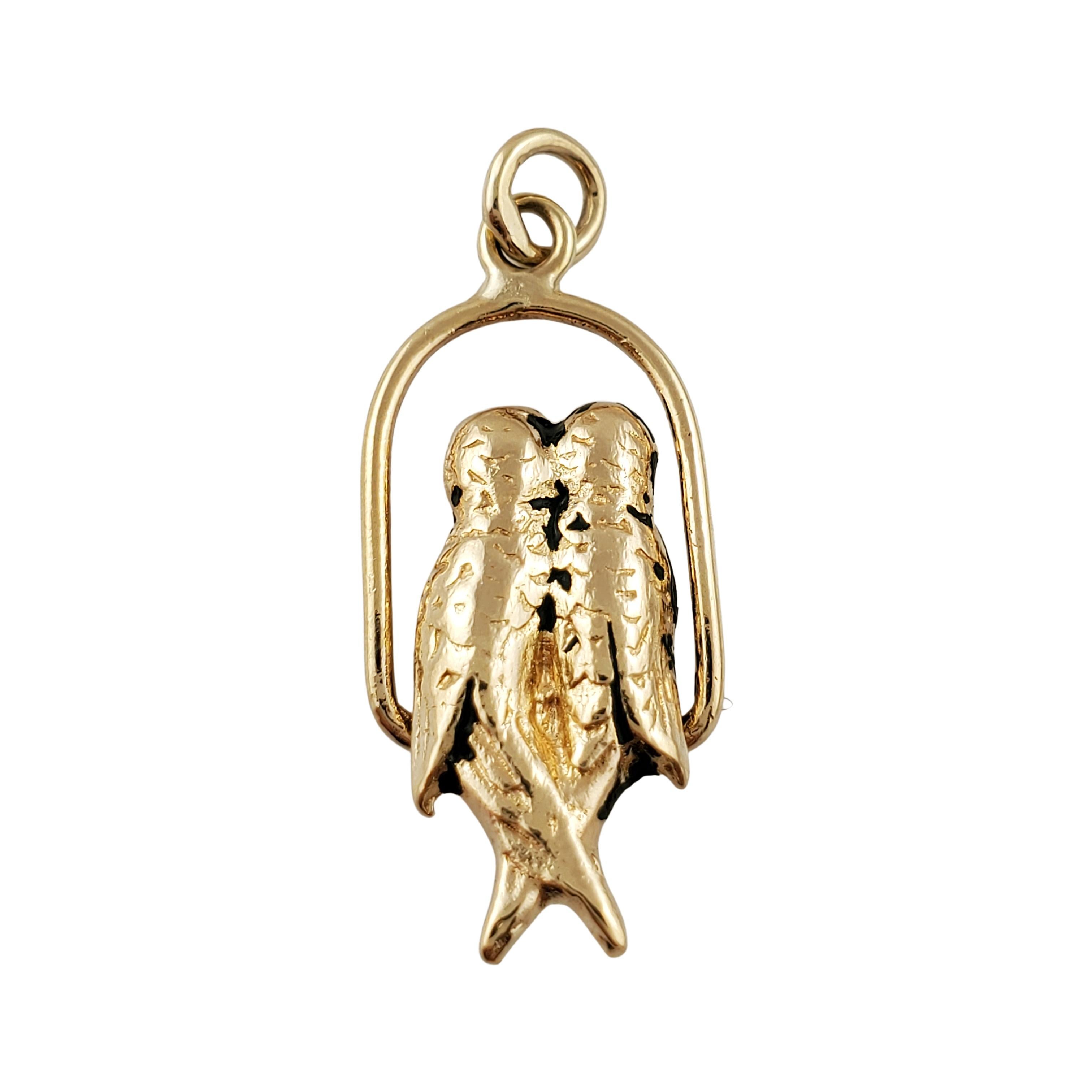 Vintage 14K Yellow Gold Bird on a Perch Pendant Charm

Beautiful birds on a perch charm appear to have two parrots sitting closely together enjoying each others company. This adorable charm is crafted in 14k yellow gold.

Size: 21mm X 10mm

Weight: