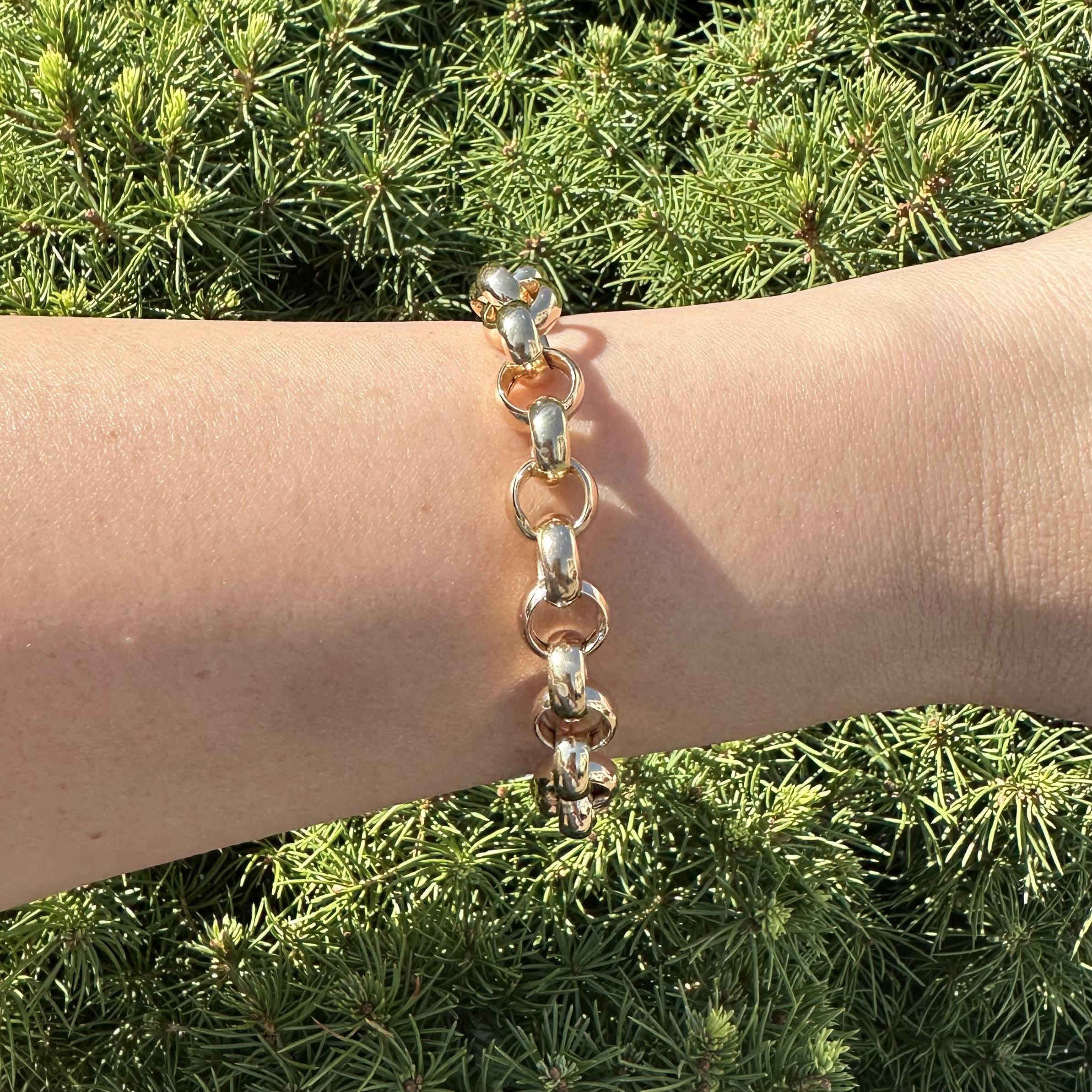 Vintage 14k Yellow Gold Black Onyx Large Open Rolo Link Bracelet w/ Toggle Clasp en vente 4