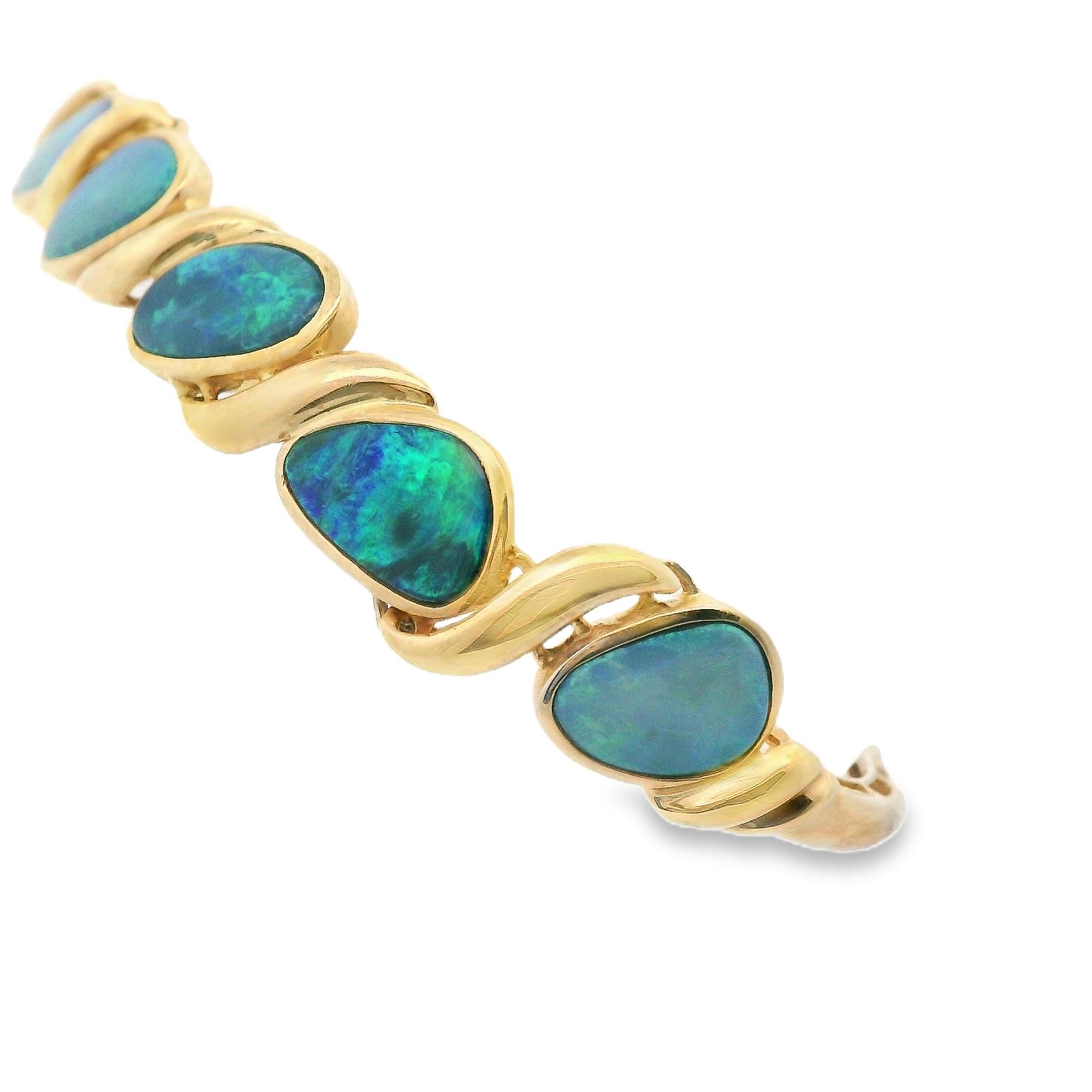 Vintage 14k Yellow Gold Black Opal Bracelet In Good Condition For Sale In Lexington, KY
