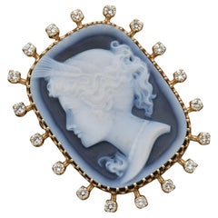 Colgante broche grande vintage de oro amarillo de 14 quilates con camafeo de ágata azul y diamantes