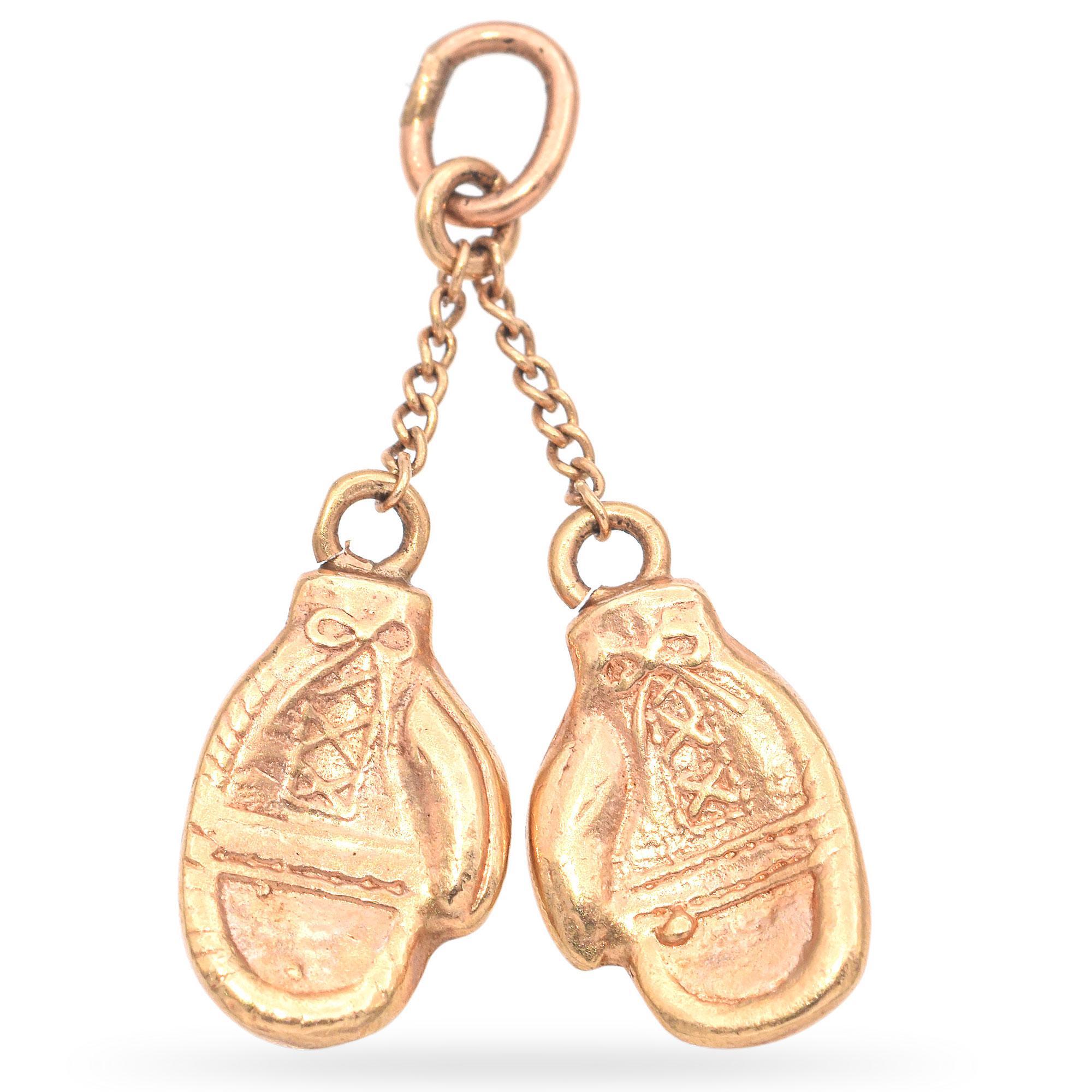 Vintage 14K Yellow Gold Boxing Gloves Charm Pendant In Good Condition In New York, NY