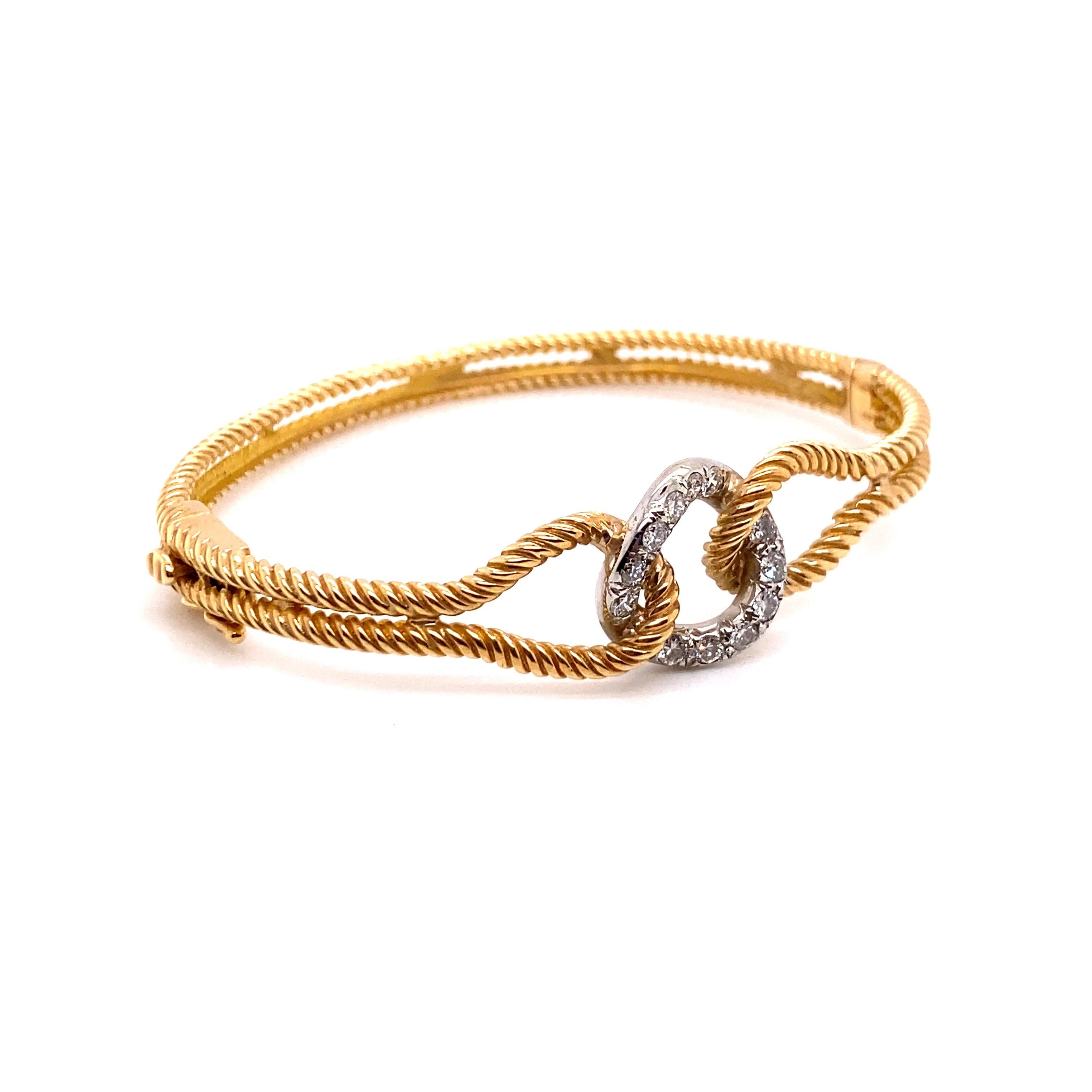 Taille ronde Bracelet jonc lasso vintage câble en or jaune 14 carats avec centre en diamants en vente