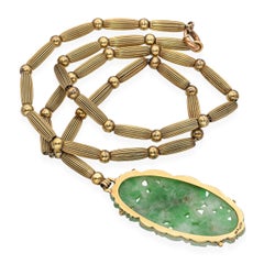 Vintage 14k Yellow Gold Carved Jade Pendant Necklace