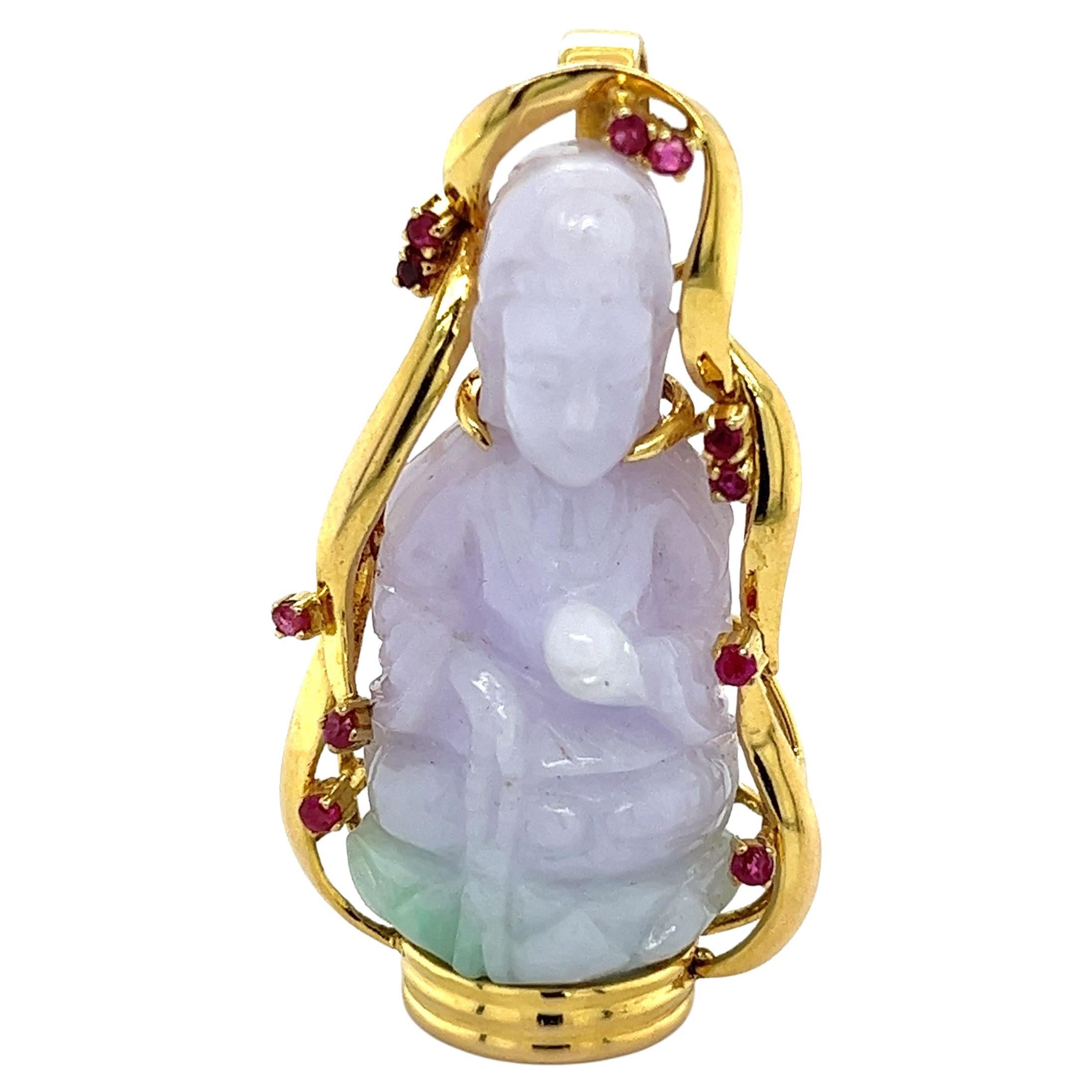 Collier pendentif Bouddha vintage en or jaune 14 carats et jade lavande sculpté en vente